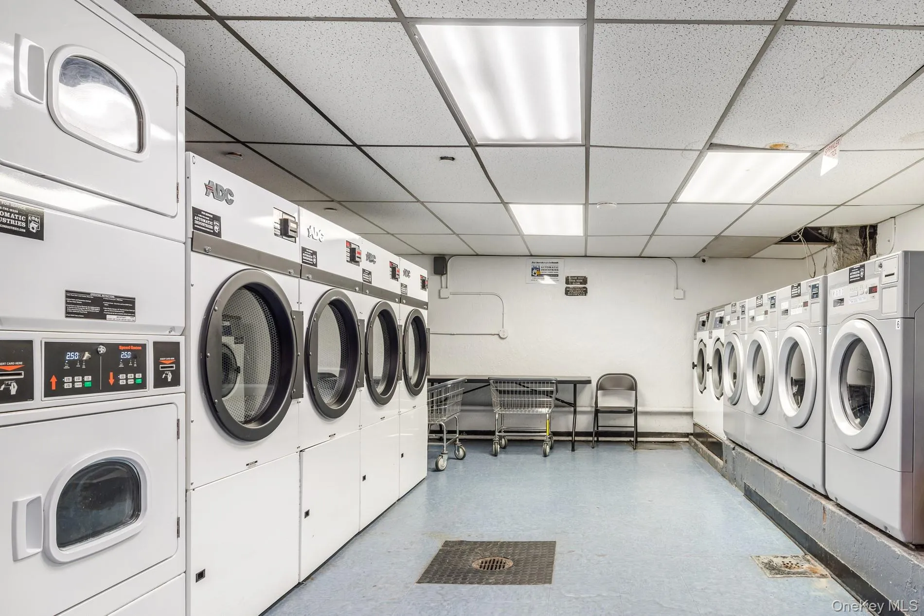 83-25 98 Street, New York, NY, 2 Bedrooms Bedrooms, 5 Rooms Rooms,1 BathroomBathrooms,Residential,For Rent,98,0,1028731 83-25 98 Street, New York, NY, 2 Bedrooms Bedrooms, 5 Rooms Rooms,1 BathroomBathrooms,Residential,For Rent,98,0,1028731