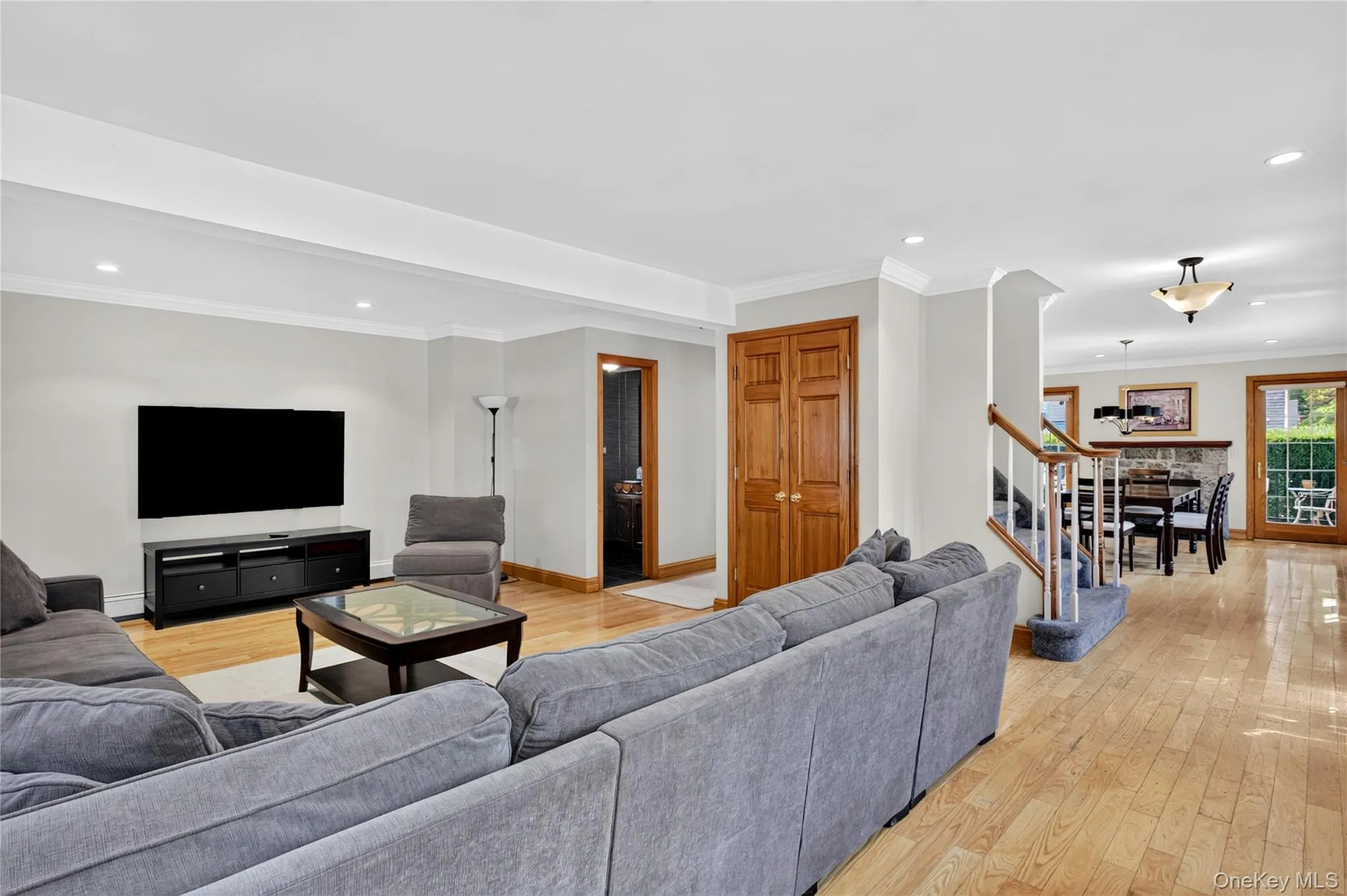 75 Maple Street, North Hempstead, NY, 4 Bedrooms Bedrooms, 7 Rooms Rooms,2 BathroomsBathrooms,Residential,For Rent,Maple,0,1028732 75 Maple Street, North Hempstead, NY, 4 Bedrooms Bedrooms, 7 Rooms Rooms,2 BathroomsBathrooms,Residential,For Rent,Maple,0,1028732