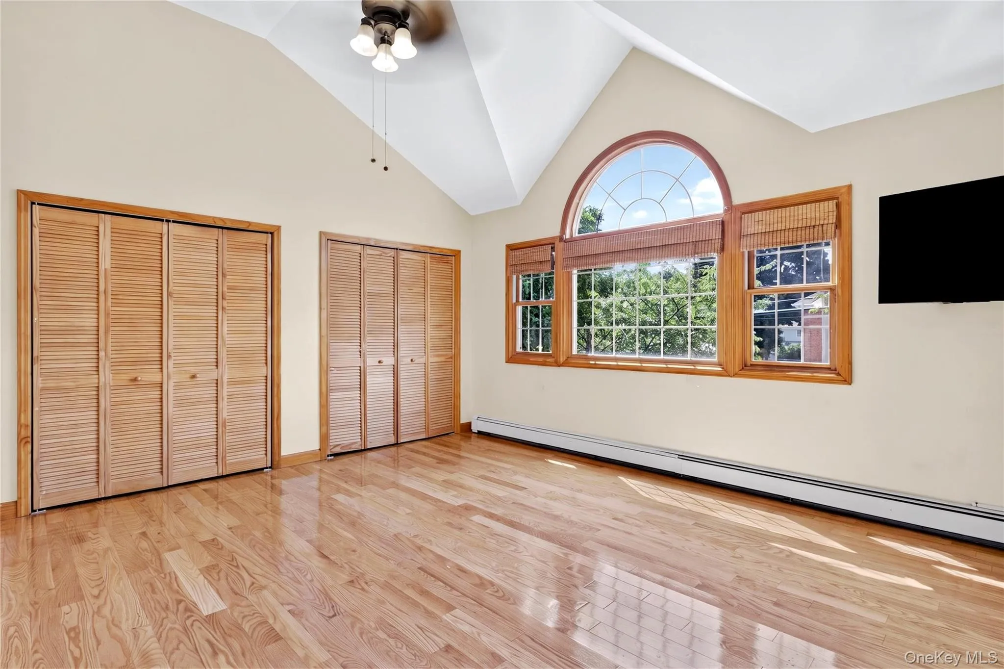 75 Maple Street, North Hempstead, NY, 4 Bedrooms Bedrooms, 7 Rooms Rooms,2 BathroomsBathrooms,Residential,For Rent,Maple,0,1028732 75 Maple Street, North Hempstead, NY, 4 Bedrooms Bedrooms, 7 Rooms Rooms,2 BathroomsBathrooms,Residential,For Rent,Maple,0,1028732