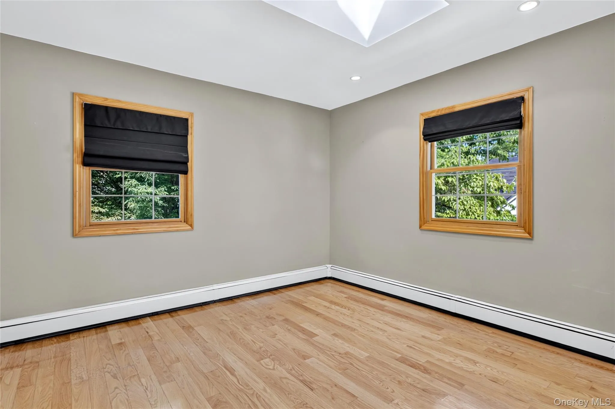 75 Maple Street, North Hempstead, NY, 4 Bedrooms Bedrooms, 7 Rooms Rooms,2 BathroomsBathrooms,Residential,For Rent,Maple,0,1028732 75 Maple Street, North Hempstead, NY, 4 Bedrooms Bedrooms, 7 Rooms Rooms,2 BathroomsBathrooms,Residential,For Rent,Maple,0,1028732