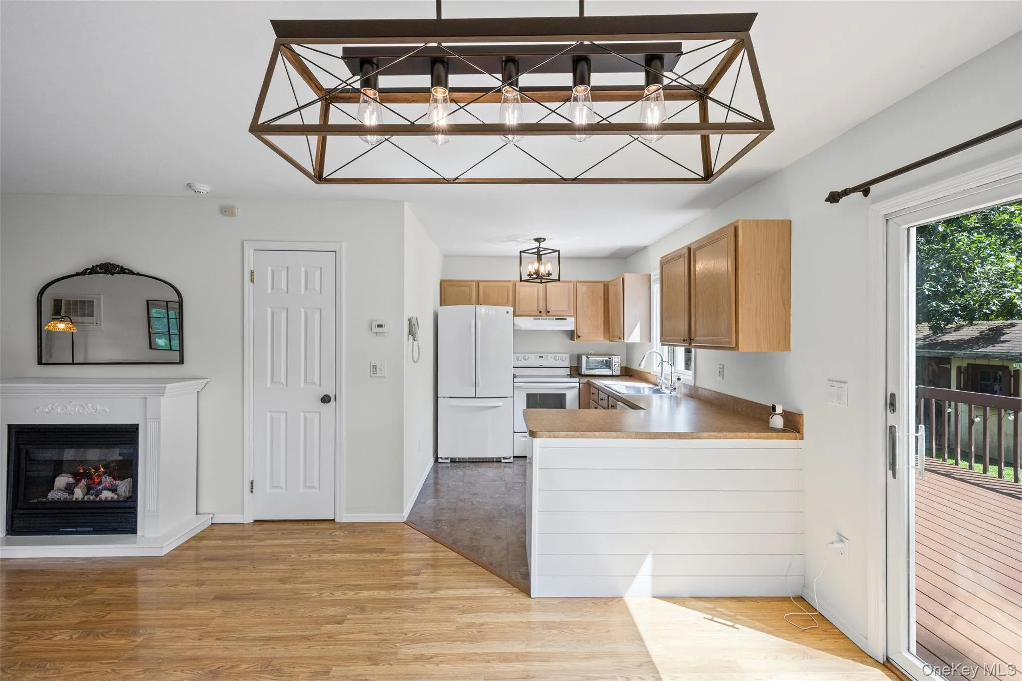 28 Roanoke Road, Brookhaven, NY, 2 Bedrooms Bedrooms, 5 Rooms Rooms,1 BathroomBathrooms,Residential,For Rent,Roanoke,0,1028733 28 Roanoke Road, Brookhaven, NY, 2 Bedrooms Bedrooms, 5 Rooms Rooms,1 BathroomBathrooms,Residential,For Rent,Roanoke,0,1028733