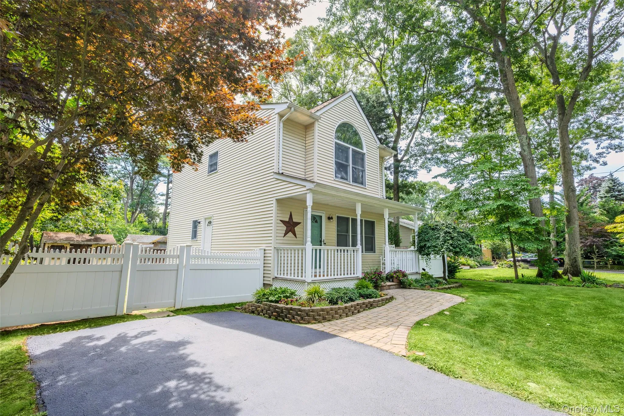 28 Roanoke Road, Brookhaven, NY, 2 Bedrooms Bedrooms, 5 Rooms Rooms,1 BathroomBathrooms,Residential,For Rent,Roanoke,0,1028733 28 Roanoke Road, Brookhaven, NY, 2 Bedrooms Bedrooms, 5 Rooms Rooms,1 BathroomBathrooms,Residential,For Rent,Roanoke,0,1028733