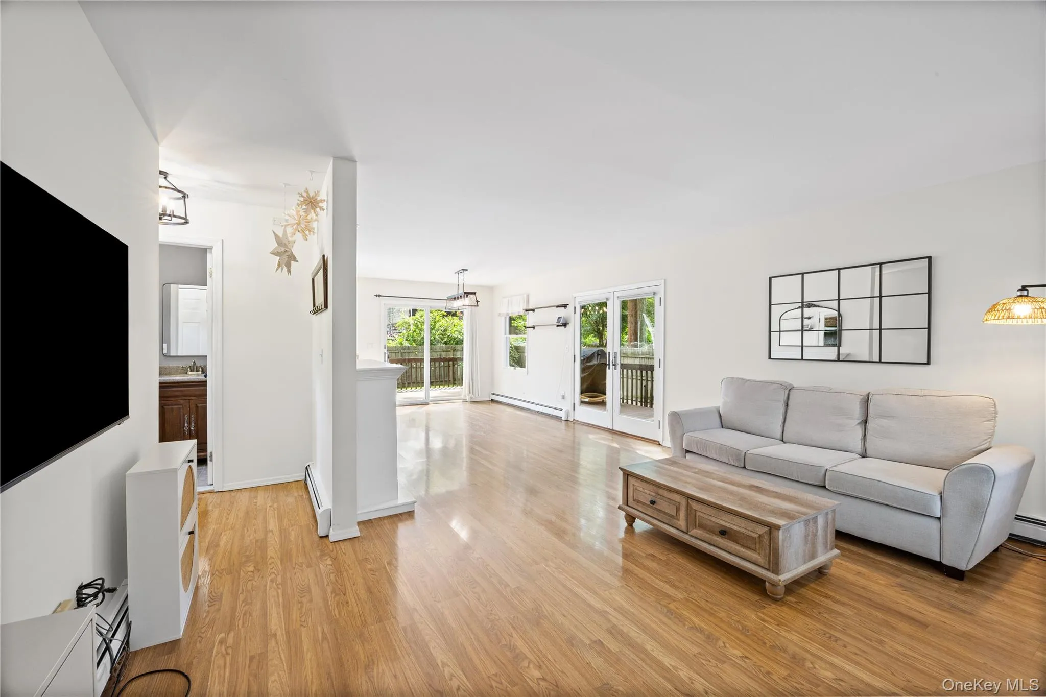 28 Roanoke Road, Brookhaven, NY, 2 Bedrooms Bedrooms, 5 Rooms Rooms,1 BathroomBathrooms,Residential,For Rent,Roanoke,0,1028733 28 Roanoke Road, Brookhaven, NY, 2 Bedrooms Bedrooms, 5 Rooms Rooms,1 BathroomBathrooms,Residential,For Rent,Roanoke,0,1028733
