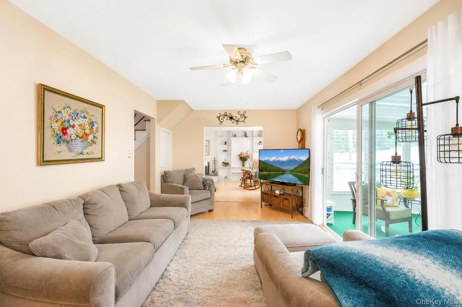 4 Beaverdale Lane, Brookhaven, NY, 3 Bedrooms Bedrooms, 7 Rooms Rooms,2 BathroomsBathrooms,Residential,For Rent,Beaverdale,0,1028735 4 Beaverdale Lane, Brookhaven, NY, 3 Bedrooms Bedrooms, 7 Rooms Rooms,2 BathroomsBathrooms,Residential,For Rent,Beaverdale,0,1028735