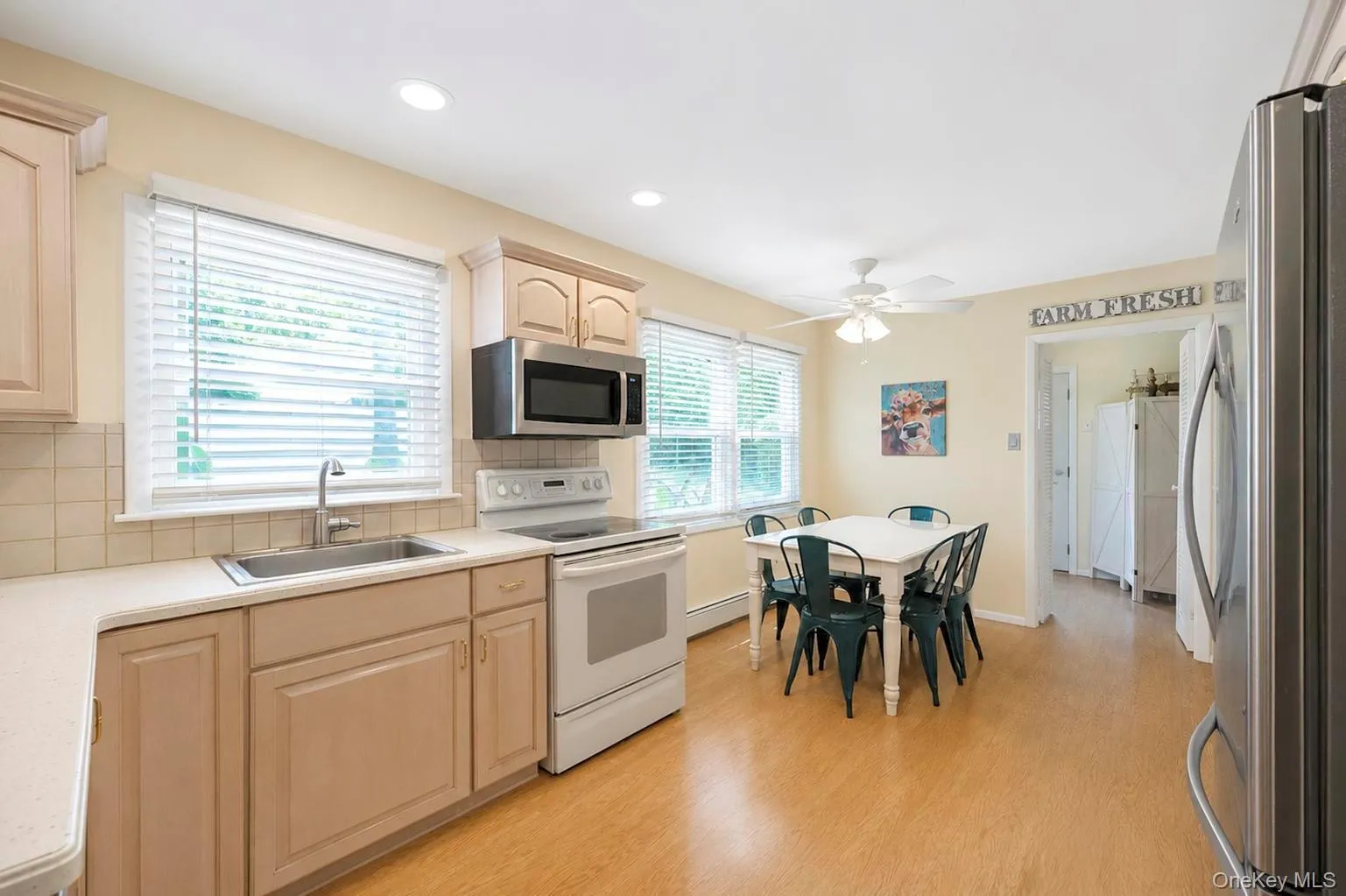 4 Beaverdale Lane, Brookhaven, NY, 3 Bedrooms Bedrooms, 7 Rooms Rooms,2 BathroomsBathrooms,Residential,For Rent,Beaverdale,0,1028735 4 Beaverdale Lane, Brookhaven, NY, 3 Bedrooms Bedrooms, 7 Rooms Rooms,2 BathroomsBathrooms,Residential,For Rent,Beaverdale,0,1028735