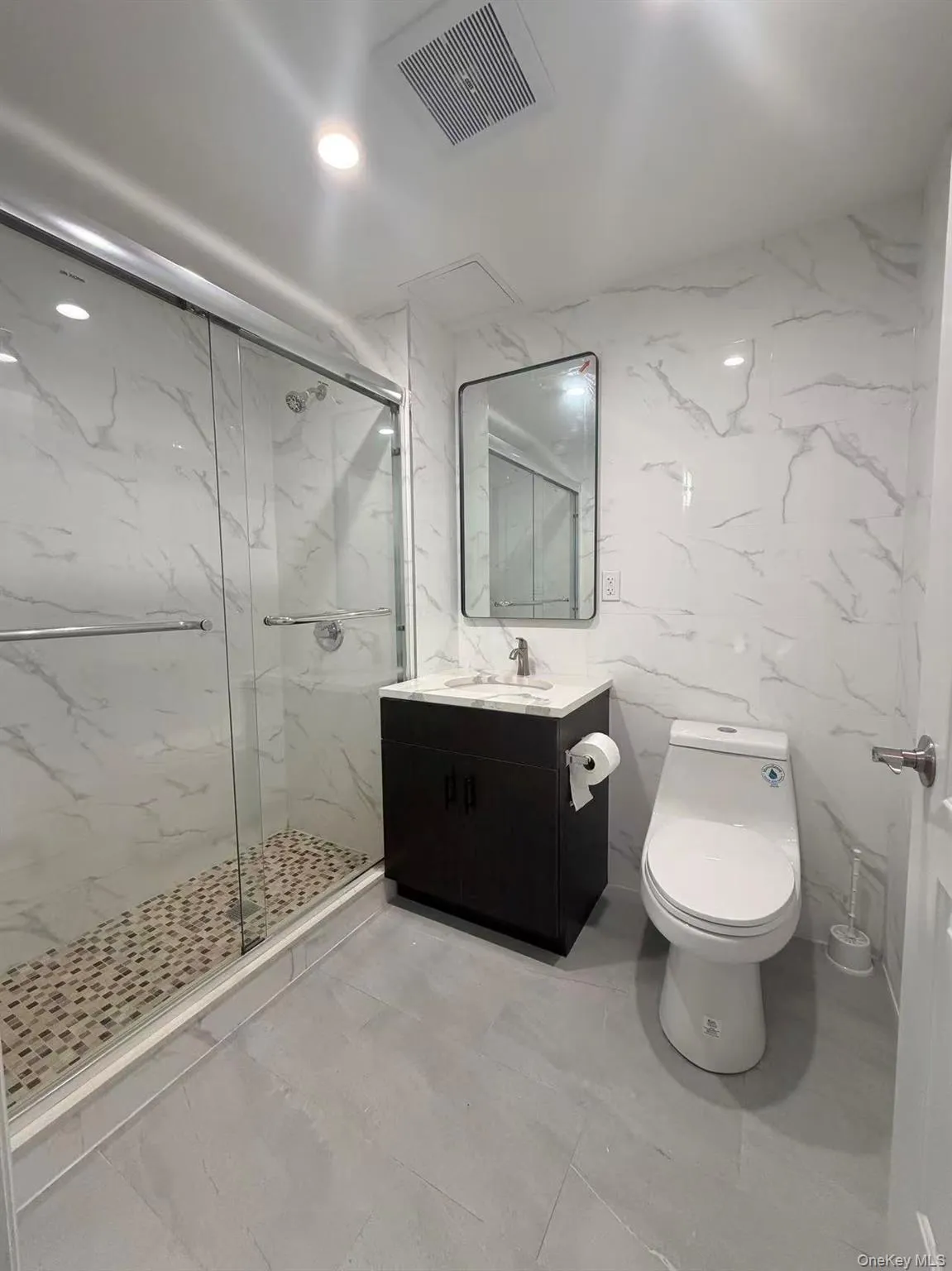 97-30 64th Avenue, New York, NY, 2 Rooms Rooms,1 BathroomBathrooms,Residential,For Rent,64th,0,1028742 97-30 64th Avenue, New York, NY, 2 Rooms Rooms,1 BathroomBathrooms,Residential,For Rent,64th,0,1028742
