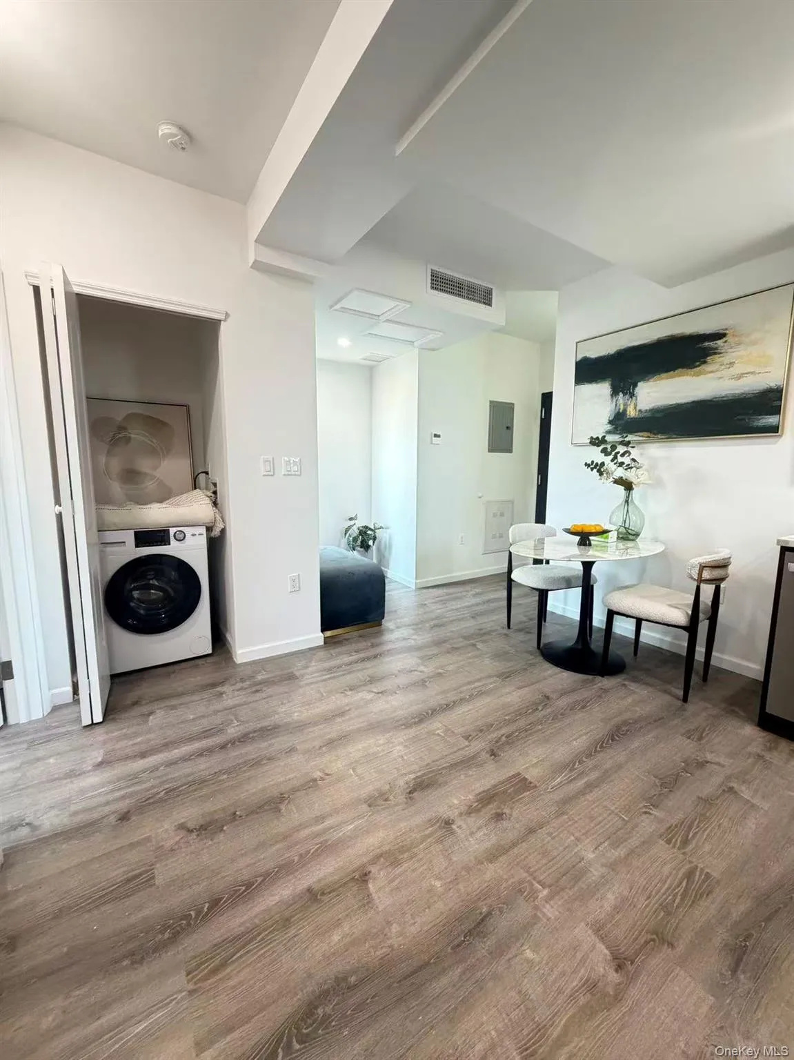 97-30 64th Avenue, New York, NY, 2 Rooms Rooms,1 BathroomBathrooms,Residential,For Rent,64th,0,1028742 97-30 64th Avenue, New York, NY, 2 Rooms Rooms,1 BathroomBathrooms,Residential,For Rent,64th,0,1028742