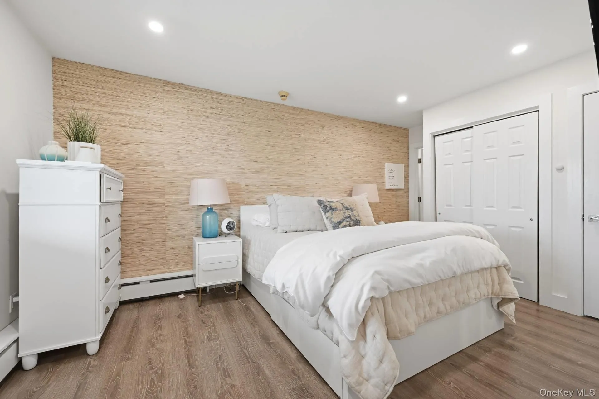 62 Canoe Place Road, Southampton, NY, 2 Bedrooms Bedrooms, 5 Rooms Rooms,2 BathroomsBathrooms,Residential,For Rent,Canoe Place,0,1028744 62 Canoe Place Road, Southampton, NY, 2 Bedrooms Bedrooms, 5 Rooms Rooms,2 BathroomsBathrooms,Residential,For Rent,Canoe Place,0,1028744