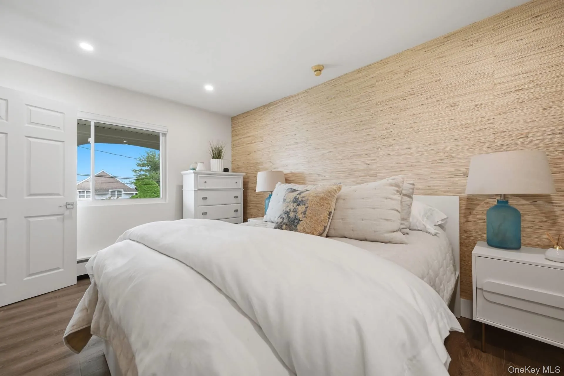 62 Canoe Place Road, Southampton, NY, 2 Bedrooms Bedrooms, 5 Rooms Rooms,2 BathroomsBathrooms,Residential,For Rent,Canoe Place,0,1028744 62 Canoe Place Road, Southampton, NY, 2 Bedrooms Bedrooms, 5 Rooms Rooms,2 BathroomsBathrooms,Residential,For Rent,Canoe Place,0,1028744