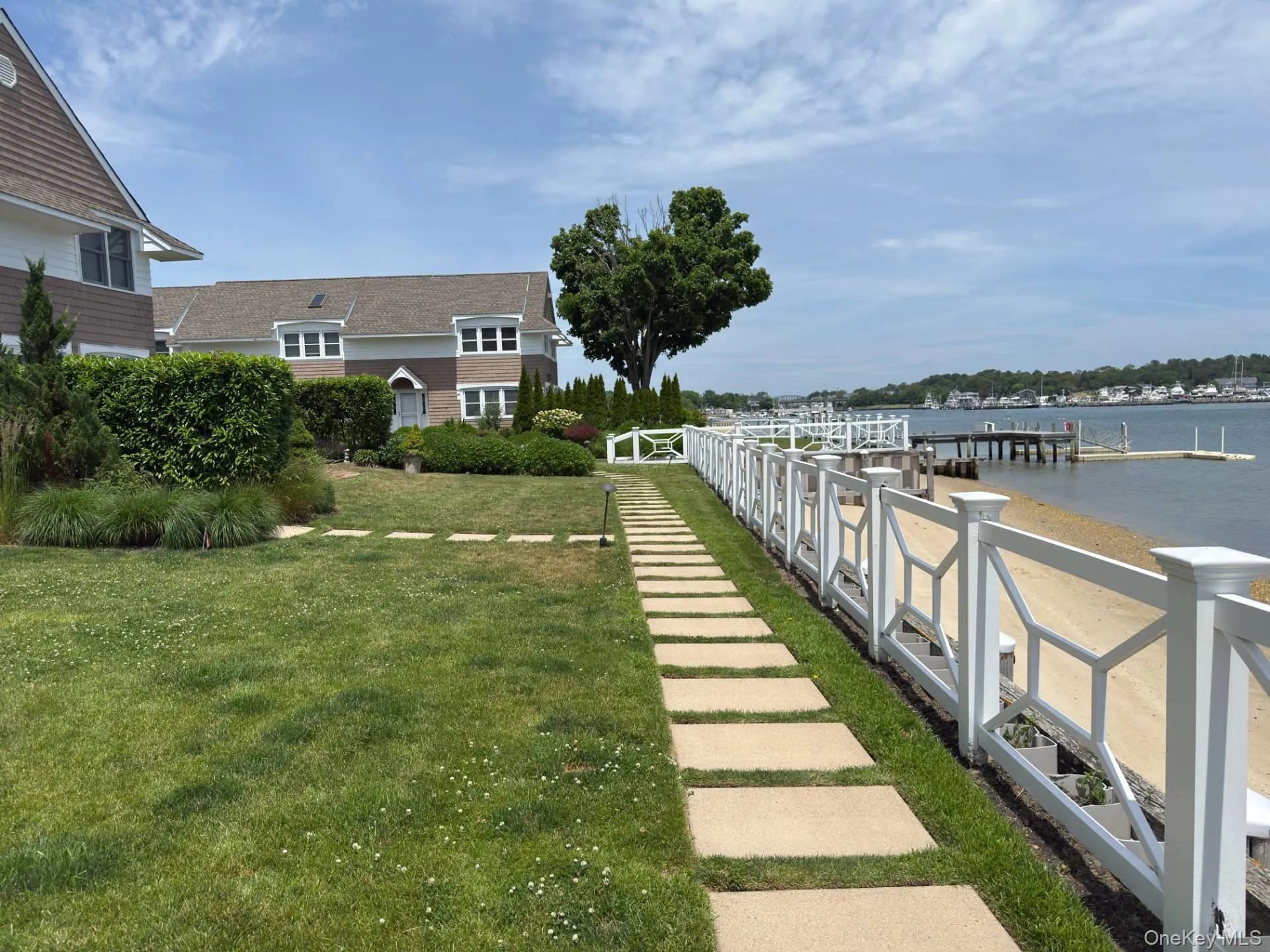 62 Canoe Place Road, Southampton, NY, 2 Bedrooms Bedrooms, 5 Rooms Rooms,2 BathroomsBathrooms,Residential,For Rent,Canoe Place,0,1028744 62 Canoe Place Road, Southampton, NY, 2 Bedrooms Bedrooms, 5 Rooms Rooms,2 BathroomsBathrooms,Residential,For Rent,Canoe Place,0,1028744
