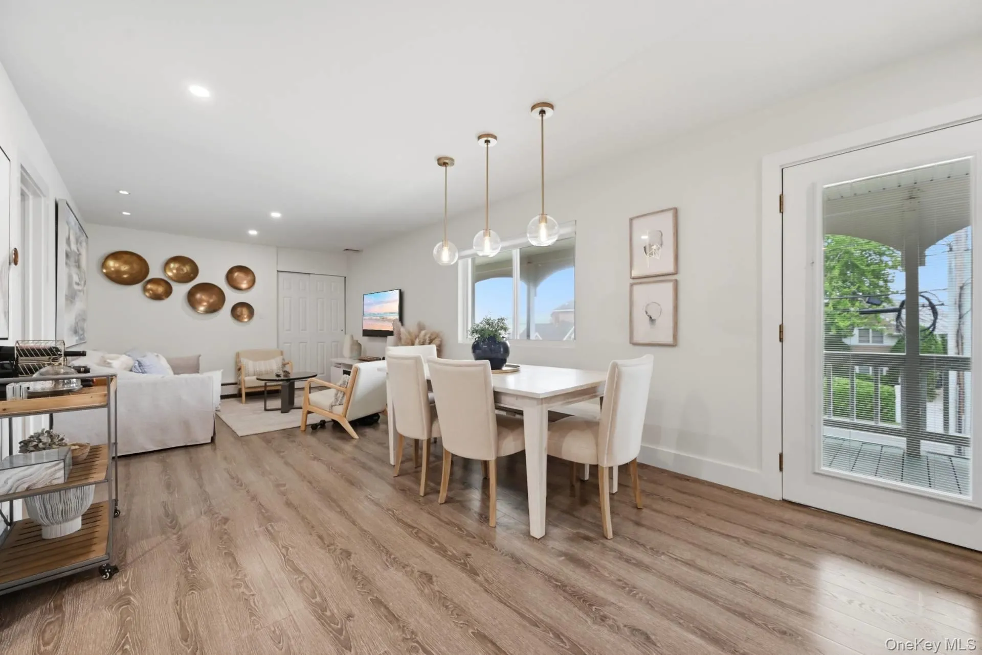 62 Canoe Place Road, Southampton, NY, 2 Bedrooms Bedrooms, 5 Rooms Rooms,2 BathroomsBathrooms,Residential,For Rent,Canoe Place,0,1028744 62 Canoe Place Road, Southampton, NY, 2 Bedrooms Bedrooms, 5 Rooms Rooms,2 BathroomsBathrooms,Residential,For Rent,Canoe Place,0,1028744
