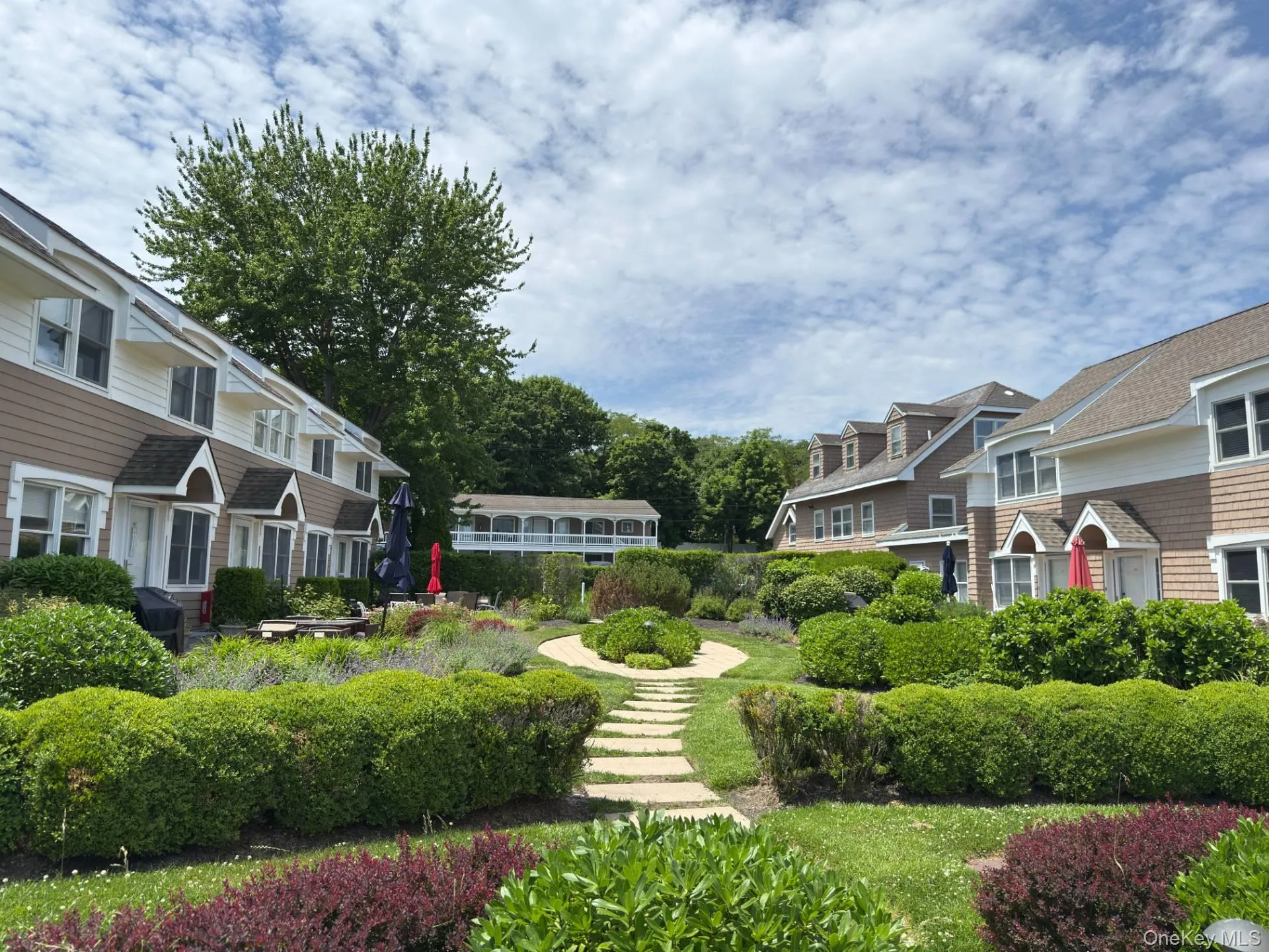 62 Canoe Place Road, Southampton, NY, 2 Bedrooms Bedrooms, 5 Rooms Rooms,2 BathroomsBathrooms,Residential,For Rent,Canoe Place,0,1028744 62 Canoe Place Road, Southampton, NY, 2 Bedrooms Bedrooms, 5 Rooms Rooms,2 BathroomsBathrooms,Residential,For Rent,Canoe Place,0,1028744