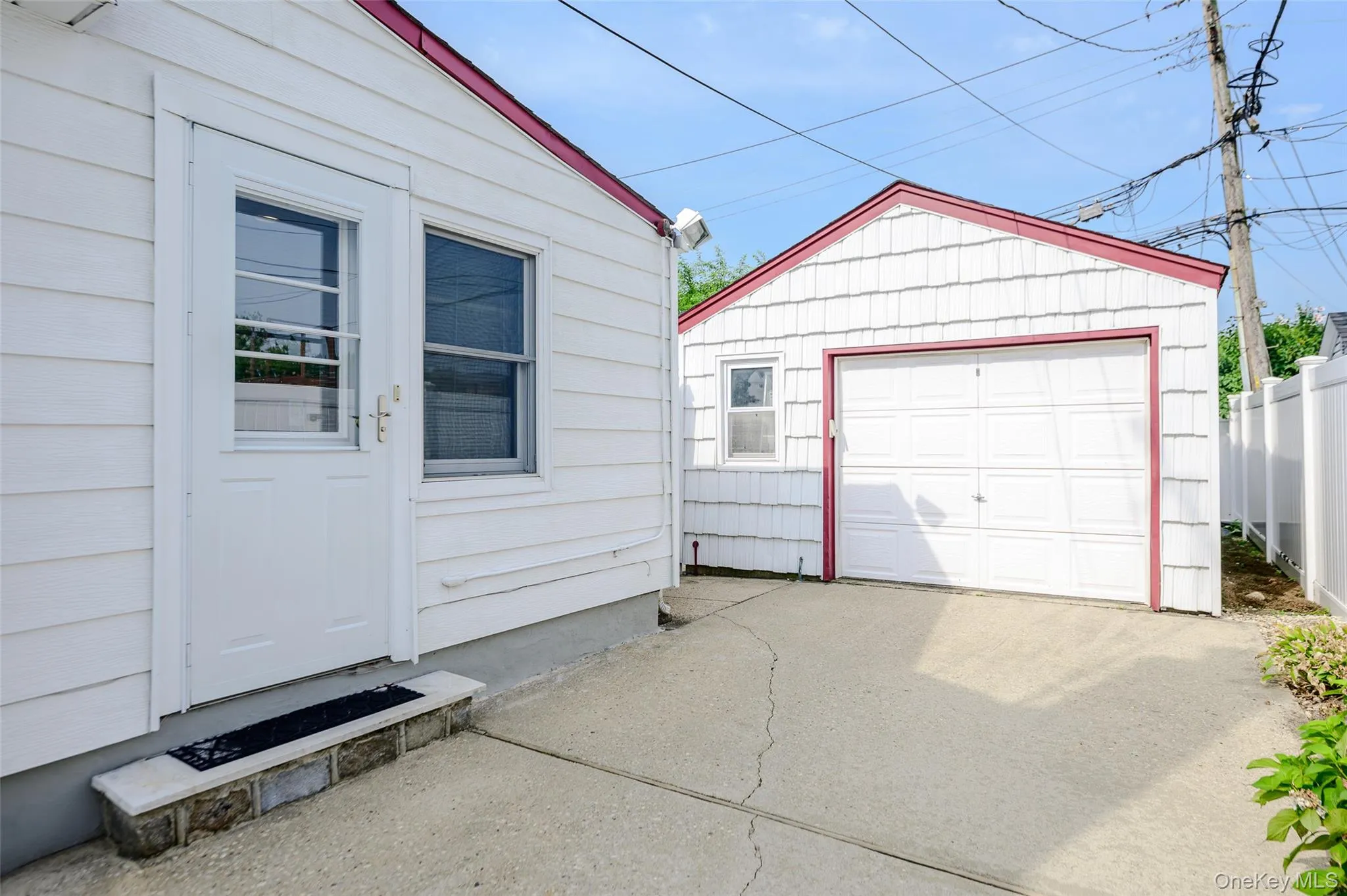 Detached garage Detached garage