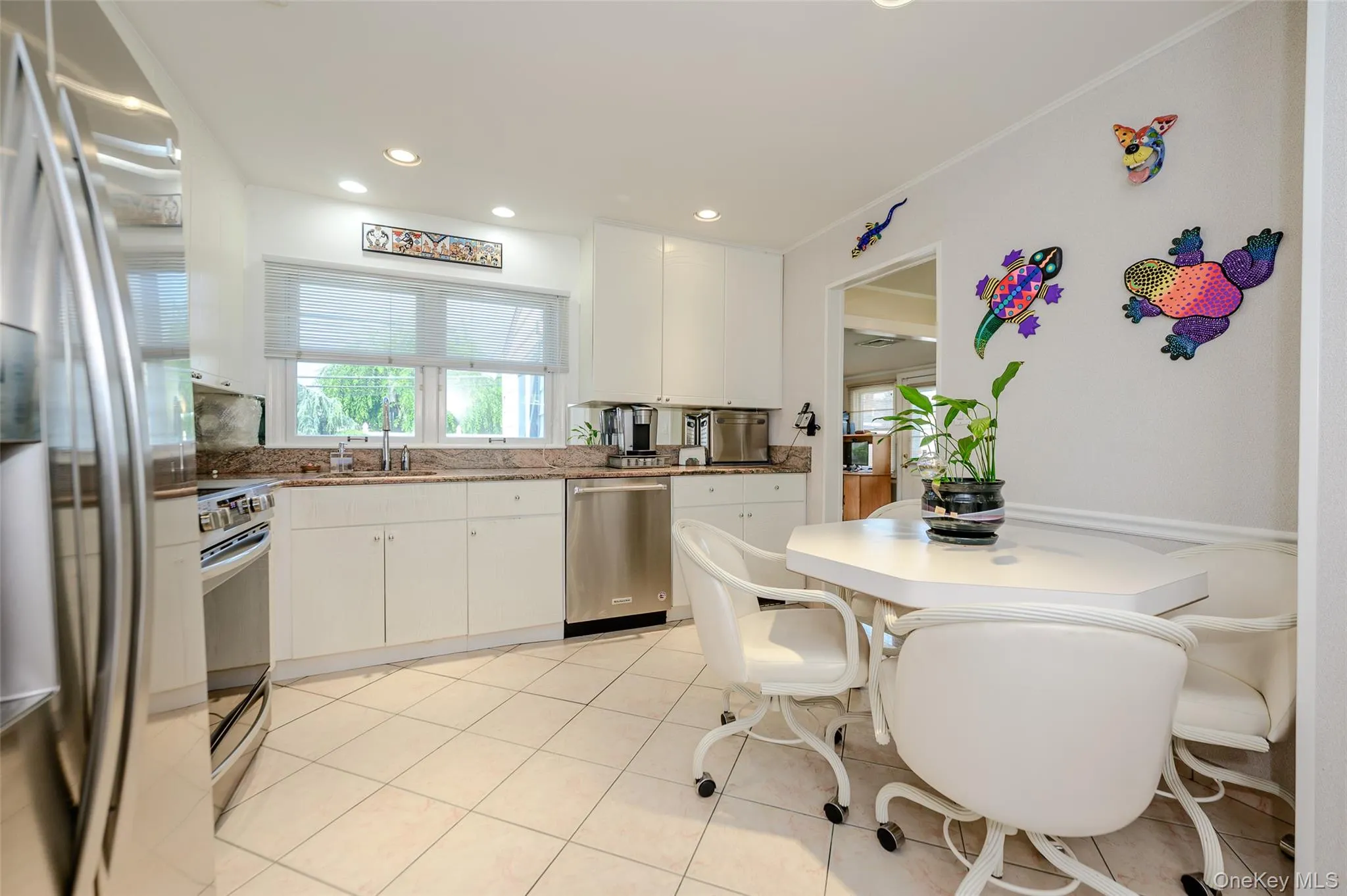 Eat in Kitchen Eat in Kitchen