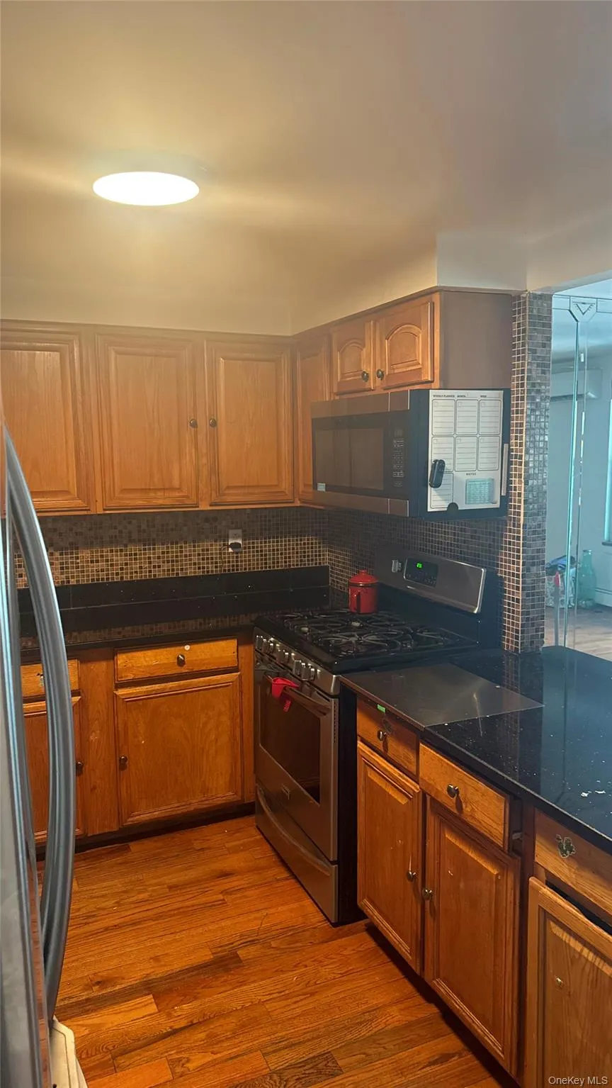816 Elton Avenue, New York, NY, 3 Bedrooms Bedrooms, 9 Rooms Rooms,2 BathroomsBathrooms,Residential Lease,For Rent,Elton,0,1028760 816 Elton Avenue, New York, NY, 3 Bedrooms Bedrooms, 9 Rooms Rooms,2 BathroomsBathrooms,Residential Lease,For Rent,Elton,0,1028760