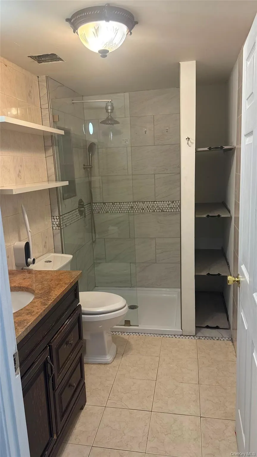 816 Elton Avenue, New York, NY, 3 Bedrooms Bedrooms, 9 Rooms Rooms,2 BathroomsBathrooms,Residential Lease,For Rent,Elton,0,1028760 816 Elton Avenue, New York, NY, 3 Bedrooms Bedrooms, 9 Rooms Rooms,2 BathroomsBathrooms,Residential Lease,For Rent,Elton,0,1028760