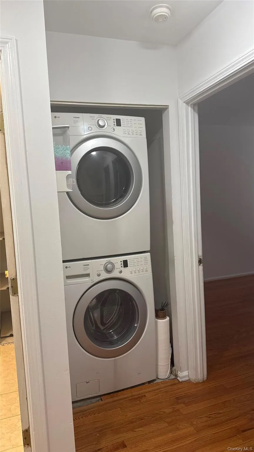 816 Elton Avenue, New York, NY, 3 Bedrooms Bedrooms, 9 Rooms Rooms,2 BathroomsBathrooms,Residential Lease,For Rent,Elton,0,1028760 816 Elton Avenue, New York, NY, 3 Bedrooms Bedrooms, 9 Rooms Rooms,2 BathroomsBathrooms,Residential Lease,For Rent,Elton,0,1028760