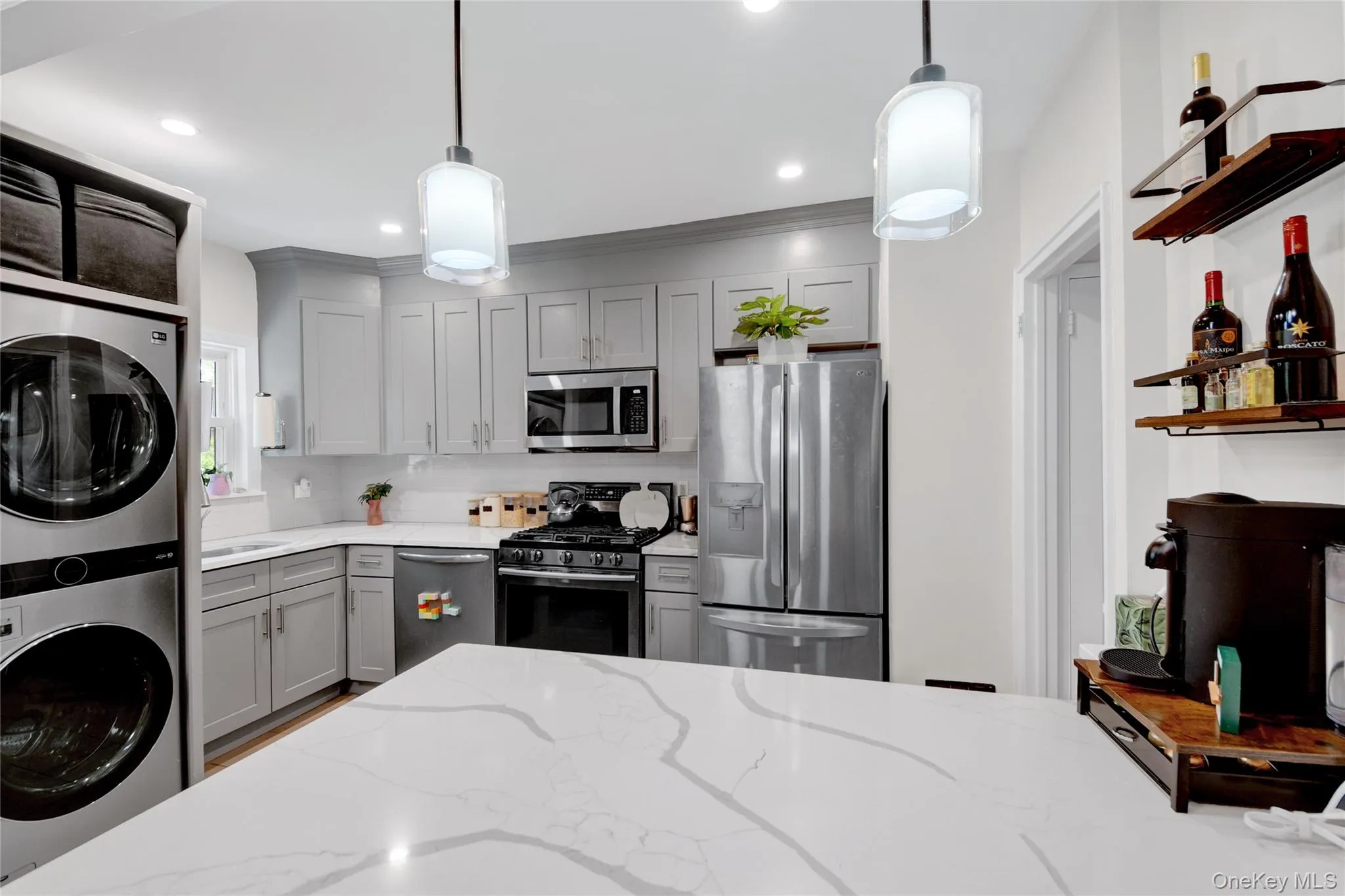 1808 Hering Avenue, New York, NY, 3 Bedrooms Bedrooms, 7 Rooms Rooms,1 BathroomBathrooms,Residential,For Rent,Hering,0,1028761 1808 Hering Avenue, New York, NY, 3 Bedrooms Bedrooms, 7 Rooms Rooms,1 BathroomBathrooms,Residential,For Rent,Hering,0,1028761