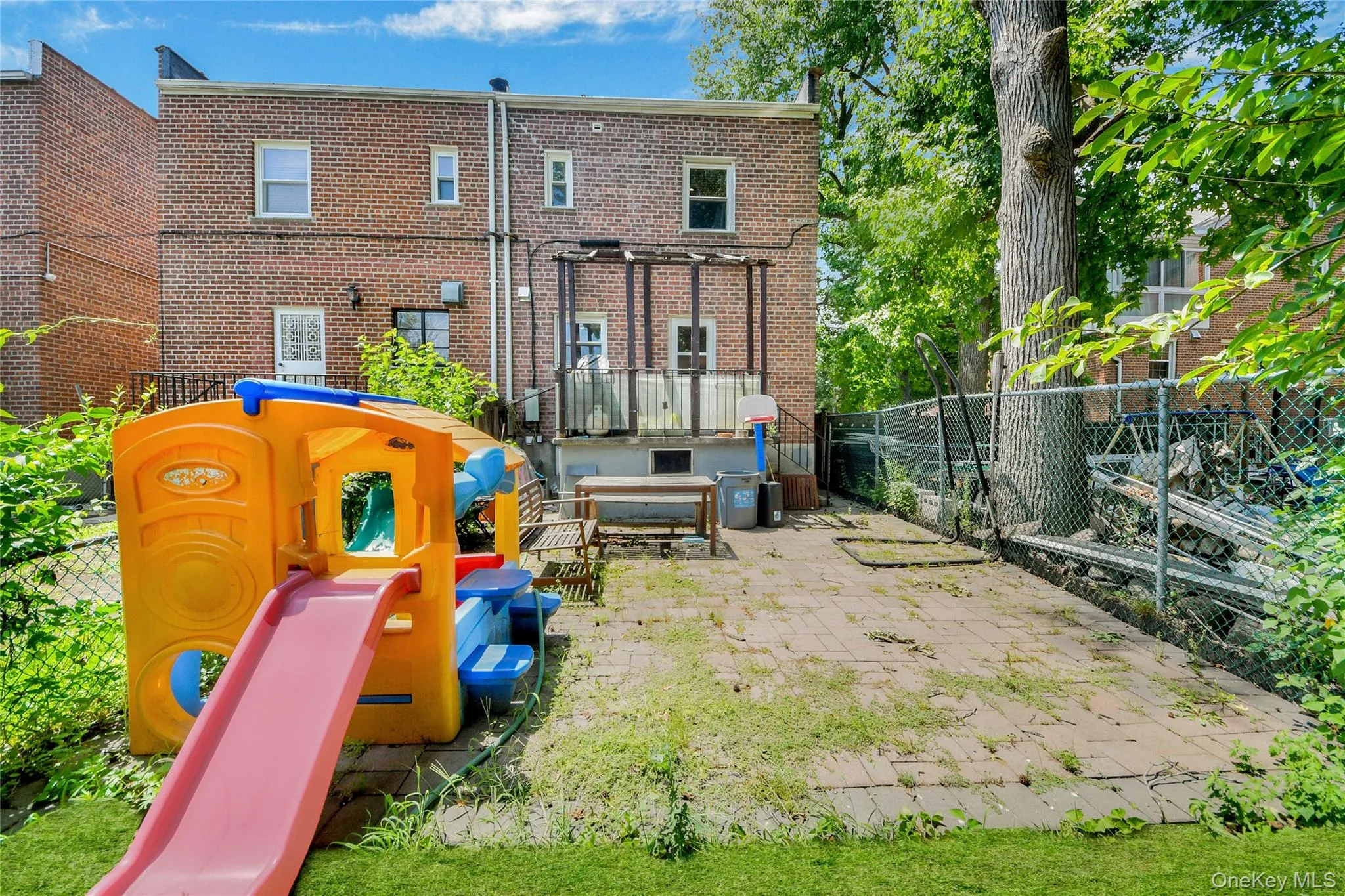 1808 Hering Avenue, New York, NY, 3 Bedrooms Bedrooms, 7 Rooms Rooms,1 BathroomBathrooms,Residential,For Rent,Hering,0,1028761 1808 Hering Avenue, New York, NY, 3 Bedrooms Bedrooms, 7 Rooms Rooms,1 BathroomBathrooms,Residential,For Rent,Hering,0,1028761