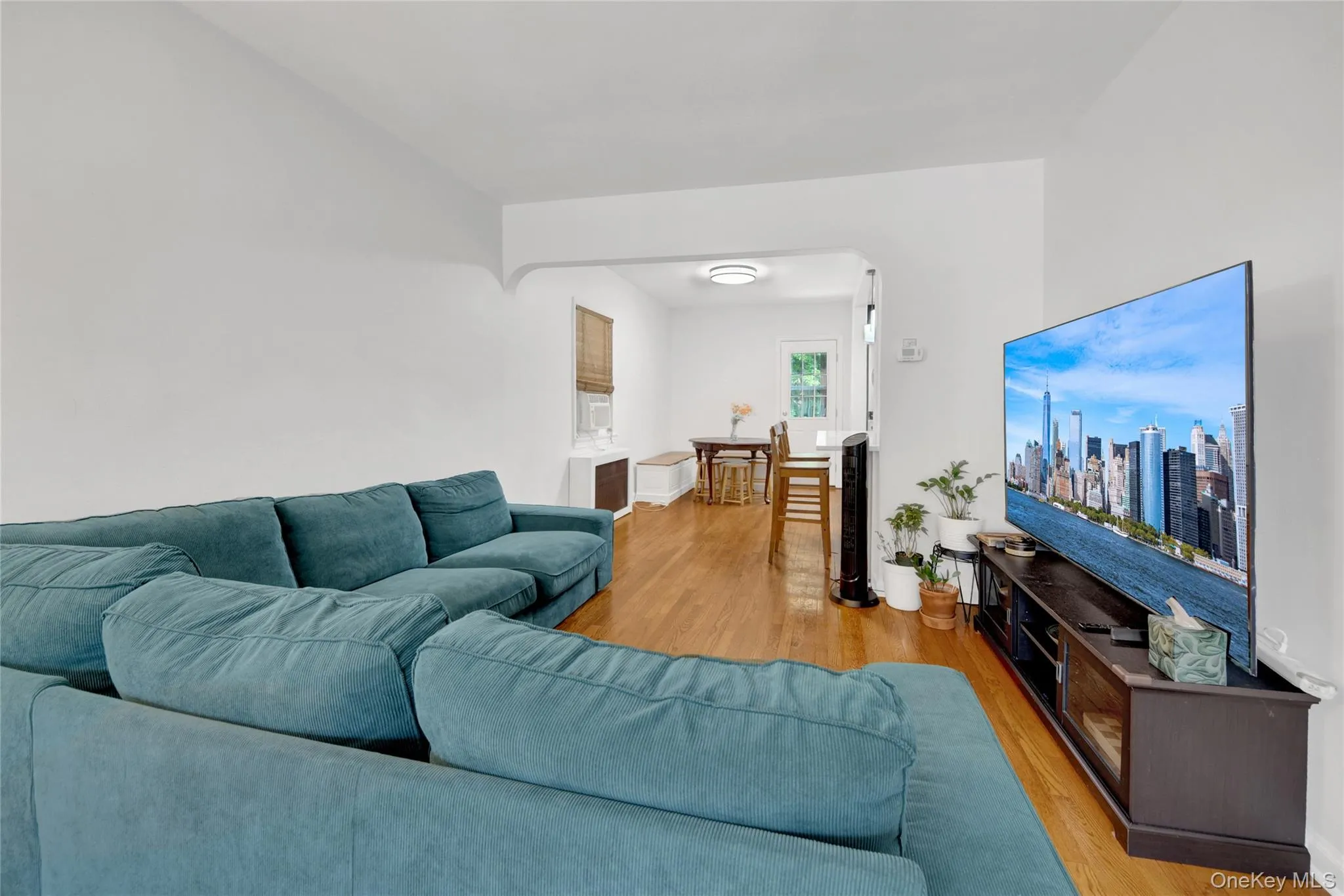 1808 Hering Avenue, New York, NY, 3 Bedrooms Bedrooms, 7 Rooms Rooms,1 BathroomBathrooms,Residential,For Rent,Hering,0,1028761 1808 Hering Avenue, New York, NY, 3 Bedrooms Bedrooms, 7 Rooms Rooms,1 BathroomBathrooms,Residential,For Rent,Hering,0,1028761