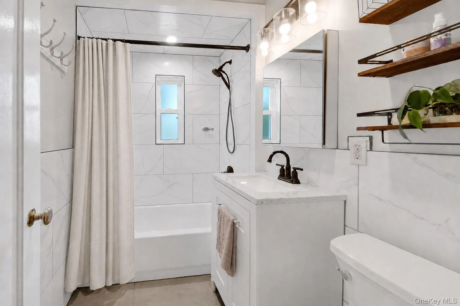 1808 Hering Avenue, New York, NY, 3 Bedrooms Bedrooms, 7 Rooms Rooms,1 BathroomBathrooms,Residential,For Rent,Hering,0,1028761 1808 Hering Avenue, New York, NY, 3 Bedrooms Bedrooms, 7 Rooms Rooms,1 BathroomBathrooms,Residential,For Rent,Hering,0,1028761