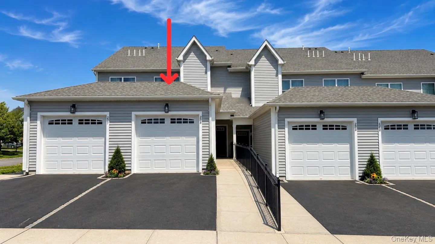 278 Silver Timber Drive, Brookhaven, NY, 2 Bedrooms Bedrooms, 5 Rooms Rooms,2 BathroomsBathrooms,Residential,For Rent,Silver Timber,0,1028765 278 Silver Timber Drive, Brookhaven, NY, 2 Bedrooms Bedrooms, 5 Rooms Rooms,2 BathroomsBathrooms,Residential,For Rent,Silver Timber,0,1028765