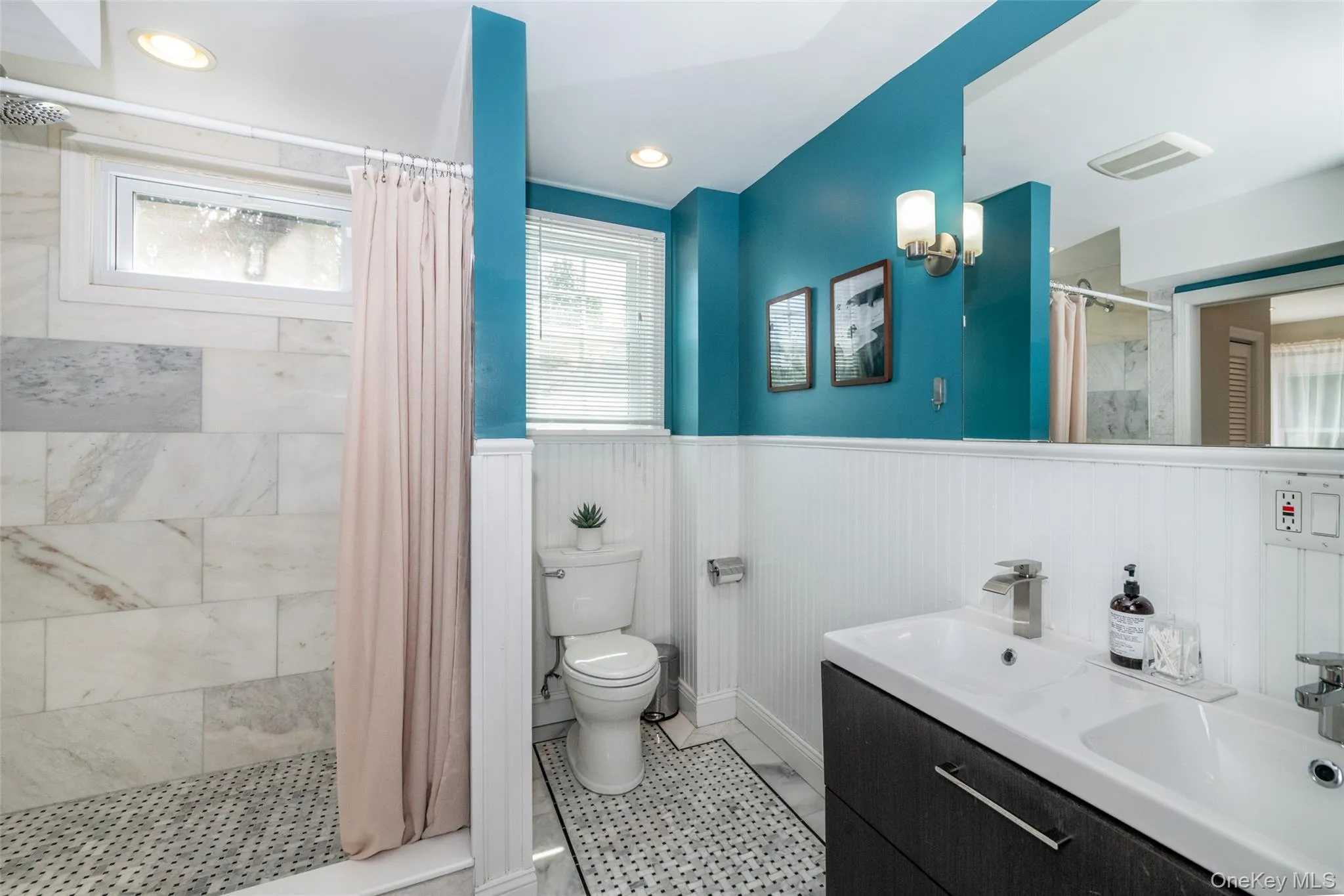 17 Edgewood Avenue, Mamaroneck, NY, 4 Bedrooms Bedrooms, 8 Rooms Rooms,3 BathroomsBathrooms,Residential Lease,For Rent,Edgewood,0,1028773 17 Edgewood Avenue, Mamaroneck, NY, 4 Bedrooms Bedrooms, 8 Rooms Rooms,3 BathroomsBathrooms,Residential Lease,For Rent,Edgewood,0,1028773