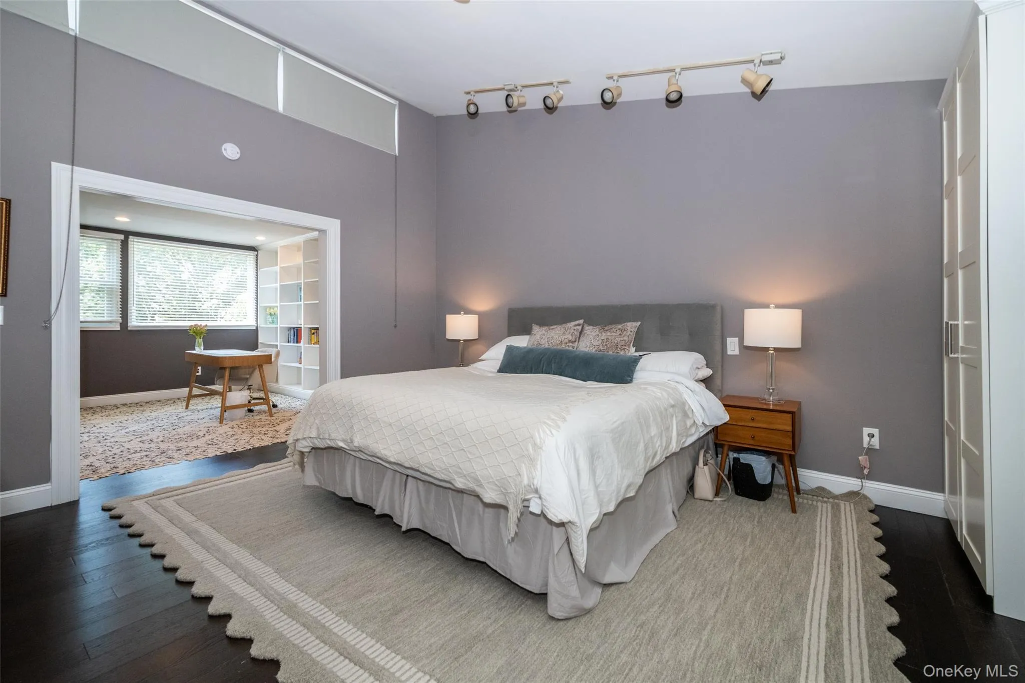 17 Edgewood Avenue, Mamaroneck, NY, 4 Bedrooms Bedrooms, 8 Rooms Rooms,3 BathroomsBathrooms,Residential Lease,For Rent,Edgewood,0,1028773 17 Edgewood Avenue, Mamaroneck, NY, 4 Bedrooms Bedrooms, 8 Rooms Rooms,3 BathroomsBathrooms,Residential Lease,For Rent,Edgewood,0,1028773