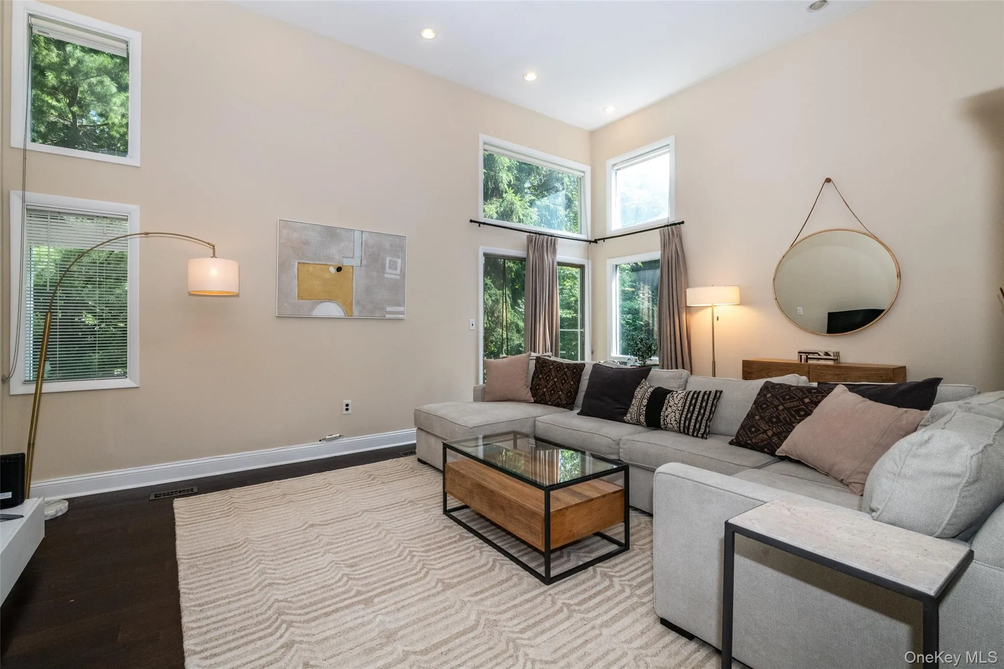 17 Edgewood Avenue, Mamaroneck, NY, 4 Bedrooms Bedrooms, 8 Rooms Rooms,3 BathroomsBathrooms,Residential Lease,For Rent,Edgewood,0,1028773 17 Edgewood Avenue, Mamaroneck, NY, 4 Bedrooms Bedrooms, 8 Rooms Rooms,3 BathroomsBathrooms,Residential Lease,For Rent,Edgewood,0,1028773