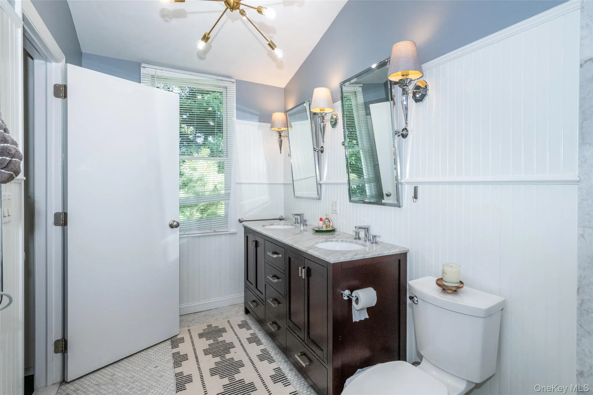17 Edgewood Avenue, Mamaroneck, NY, 4 Bedrooms Bedrooms, 8 Rooms Rooms,3 BathroomsBathrooms,Residential Lease,For Rent,Edgewood,0,1028773 17 Edgewood Avenue, Mamaroneck, NY, 4 Bedrooms Bedrooms, 8 Rooms Rooms,3 BathroomsBathrooms,Residential Lease,For Rent,Edgewood,0,1028773