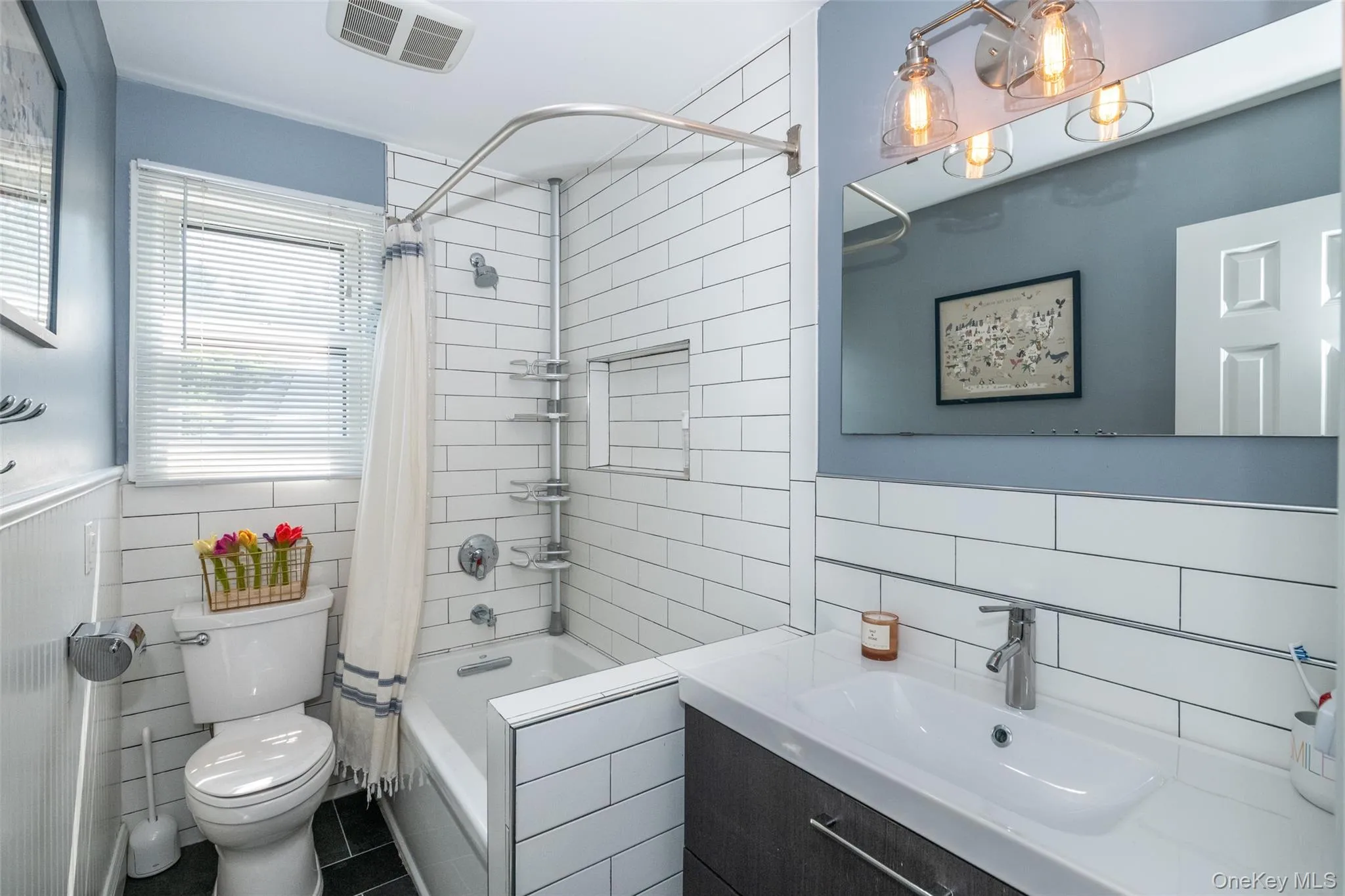 17 Edgewood Avenue, Mamaroneck, NY, 4 Bedrooms Bedrooms, 8 Rooms Rooms,3 BathroomsBathrooms,Residential Lease,For Rent,Edgewood,0,1028773 17 Edgewood Avenue, Mamaroneck, NY, 4 Bedrooms Bedrooms, 8 Rooms Rooms,3 BathroomsBathrooms,Residential Lease,For Rent,Edgewood,0,1028773