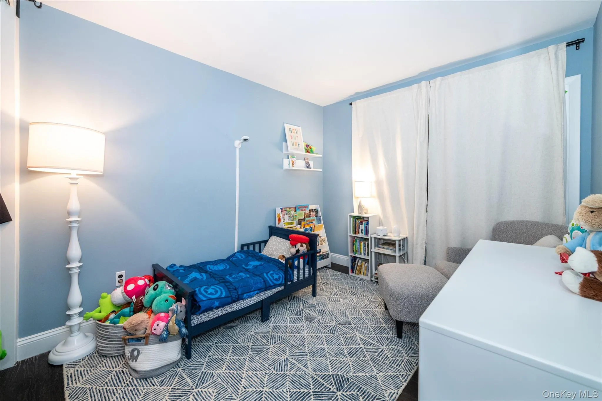 17 Edgewood Avenue, Mamaroneck, NY, 4 Bedrooms Bedrooms, 8 Rooms Rooms,3 BathroomsBathrooms,Residential Lease,For Rent,Edgewood,0,1028773 17 Edgewood Avenue, Mamaroneck, NY, 4 Bedrooms Bedrooms, 8 Rooms Rooms,3 BathroomsBathrooms,Residential Lease,For Rent,Edgewood,0,1028773