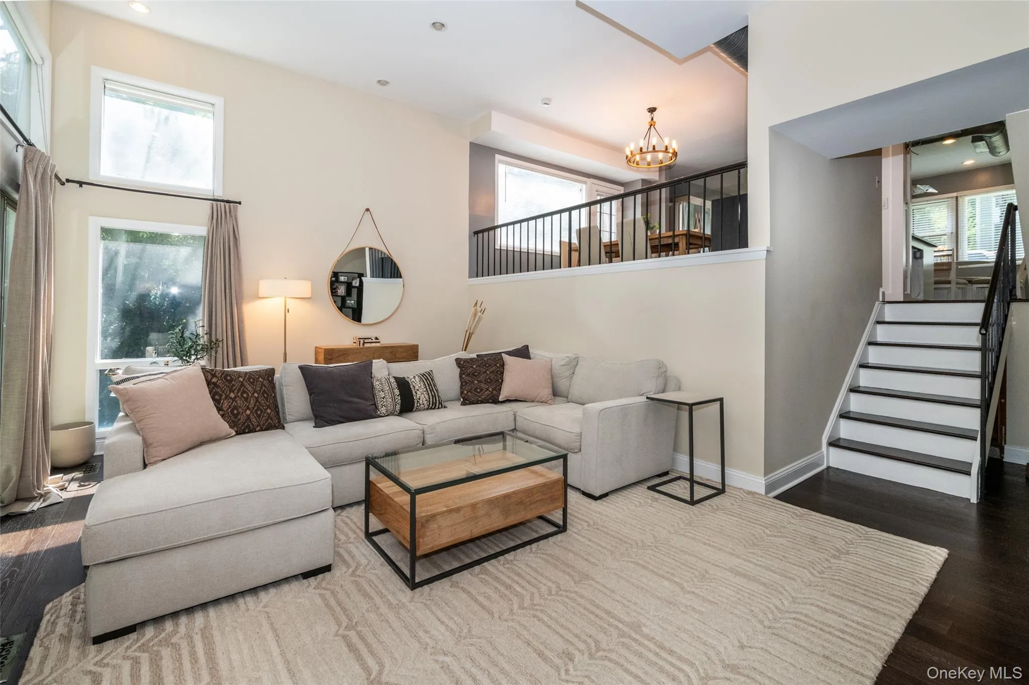 17 Edgewood Avenue, Mamaroneck, NY, 4 Bedrooms Bedrooms, 8 Rooms Rooms,3 BathroomsBathrooms,Residential Lease,For Rent,Edgewood,0,1028773 17 Edgewood Avenue, Mamaroneck, NY, 4 Bedrooms Bedrooms, 8 Rooms Rooms,3 BathroomsBathrooms,Residential Lease,For Rent,Edgewood,0,1028773