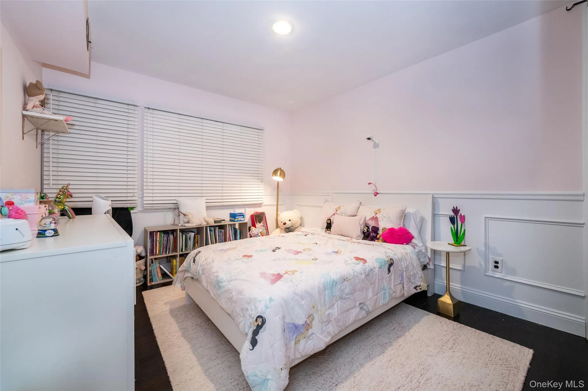 17 Edgewood Avenue, Mamaroneck, NY, 4 Bedrooms Bedrooms, 8 Rooms Rooms,3 BathroomsBathrooms,Residential Lease,For Rent,Edgewood,0,1028773 17 Edgewood Avenue, Mamaroneck, NY, 4 Bedrooms Bedrooms, 8 Rooms Rooms,3 BathroomsBathrooms,Residential Lease,For Rent,Edgewood,0,1028773