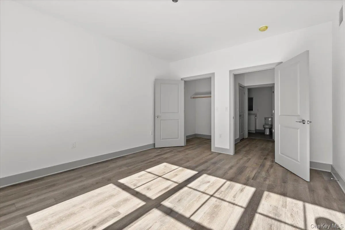 75 Forester Avenue, Warwick (town), NY, 1 Bedroom Bedrooms, 4 Rooms Rooms,1 BathroomBathrooms,Residential Lease,For Rent,Forester,0,1028778 75 Forester Avenue, Warwick (town), NY, 1 Bedroom Bedrooms, 4 Rooms Rooms,1 BathroomBathrooms,Residential Lease,For Rent,Forester,0,1028778
