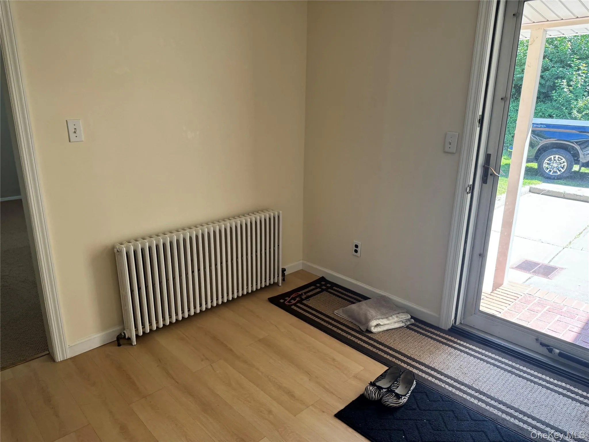 25 Robinson Avenue, Glen Cove, NY, 1 Bedroom Bedrooms, 5 Rooms Rooms,1 BathroomBathrooms,Residential Lease,For Rent,Robinson,0,1028780 25 Robinson Avenue, Glen Cove, NY, 1 Bedroom Bedrooms, 5 Rooms Rooms,1 BathroomBathrooms,Residential Lease,For Rent,Robinson,0,1028780