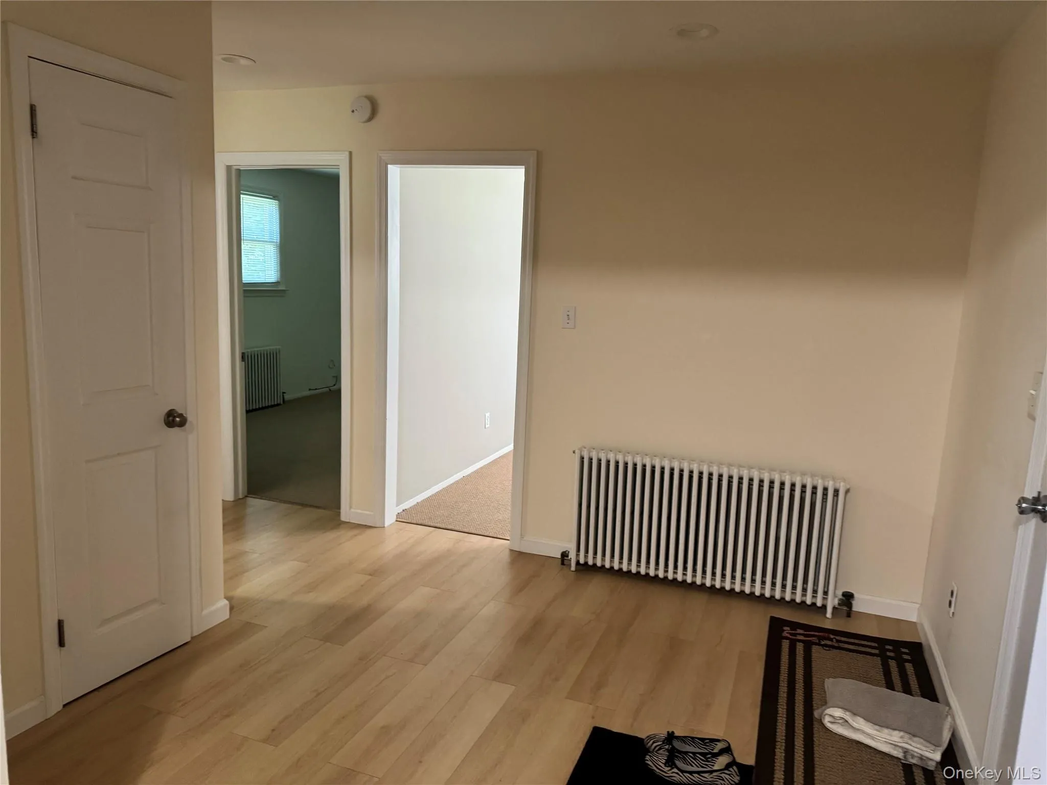 25 Robinson Avenue, Glen Cove, NY, 1 Bedroom Bedrooms, 5 Rooms Rooms,1 BathroomBathrooms,Residential Lease,For Rent,Robinson,0,1028780 25 Robinson Avenue, Glen Cove, NY, 1 Bedroom Bedrooms, 5 Rooms Rooms,1 BathroomBathrooms,Residential Lease,For Rent,Robinson,0,1028780