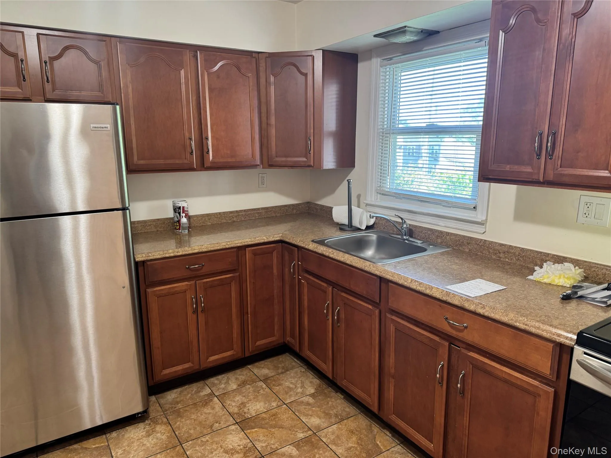 25 Robinson Avenue, Glen Cove, NY, 1 Bedroom Bedrooms, 5 Rooms Rooms,1 BathroomBathrooms,Residential Lease,For Rent,Robinson,0,1028780 25 Robinson Avenue, Glen Cove, NY, 1 Bedroom Bedrooms, 5 Rooms Rooms,1 BathroomBathrooms,Residential Lease,For Rent,Robinson,0,1028780