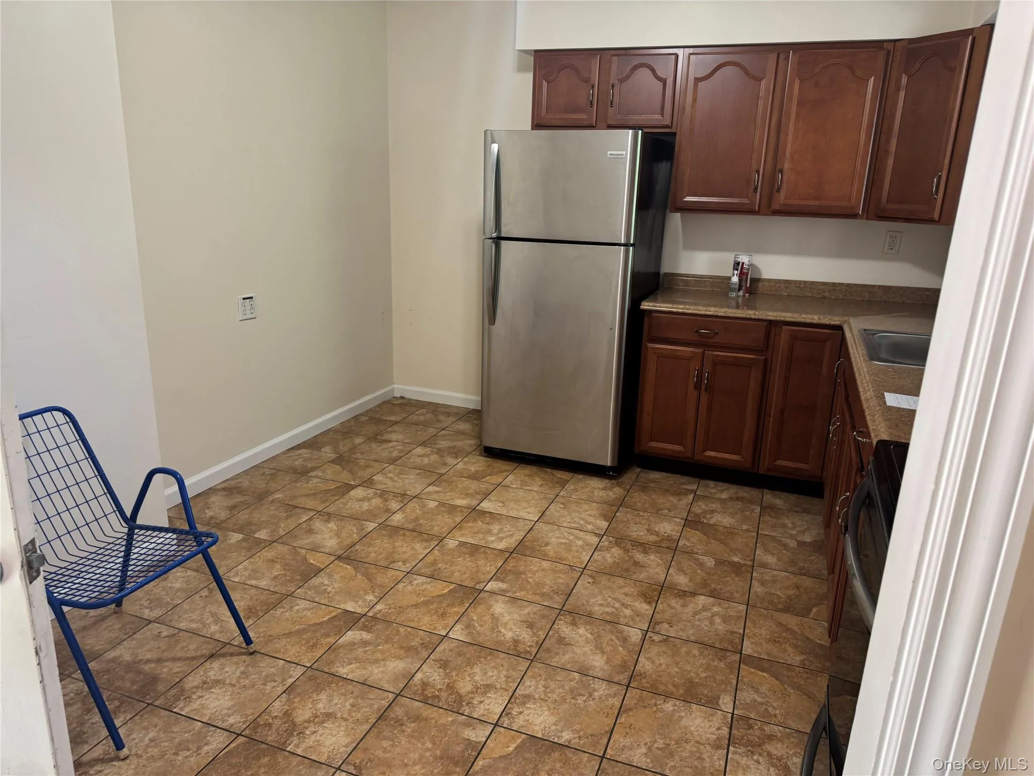 25 Robinson Avenue, Glen Cove, NY, 1 Bedroom Bedrooms, 5 Rooms Rooms,1 BathroomBathrooms,Residential Lease,For Rent,Robinson,0,1028780 25 Robinson Avenue, Glen Cove, NY, 1 Bedroom Bedrooms, 5 Rooms Rooms,1 BathroomBathrooms,Residential Lease,For Rent,Robinson,0,1028780