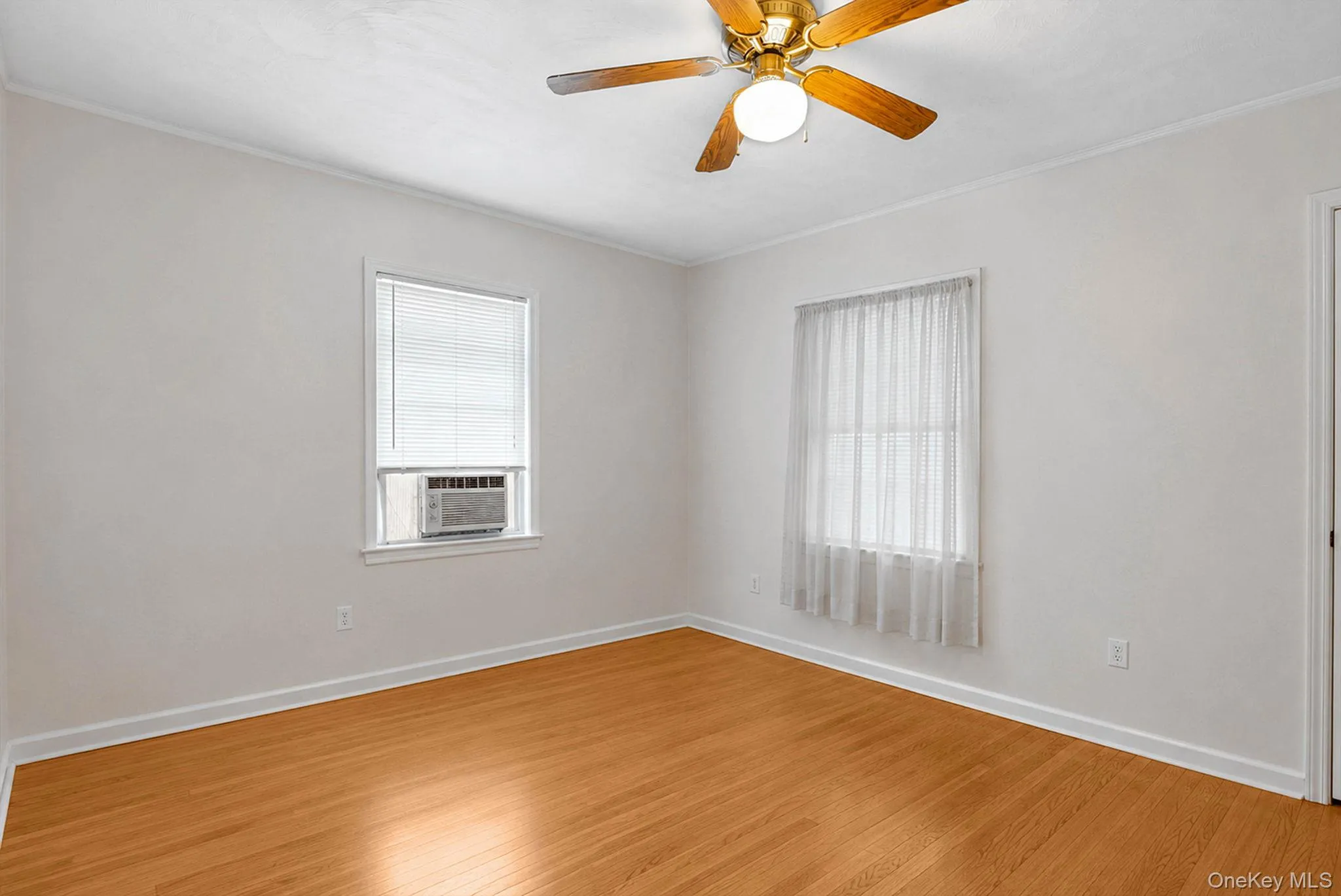 218 Venetian Boulevard, Babylon, NY, 4 Bedrooms Bedrooms, 6 Rooms Rooms,2 BathroomsBathrooms,Residential,For Rent,Venetian,0,1028781 218 Venetian Boulevard, Babylon, NY, 4 Bedrooms Bedrooms, 6 Rooms Rooms,2 BathroomsBathrooms,Residential,For Rent,Venetian,0,1028781