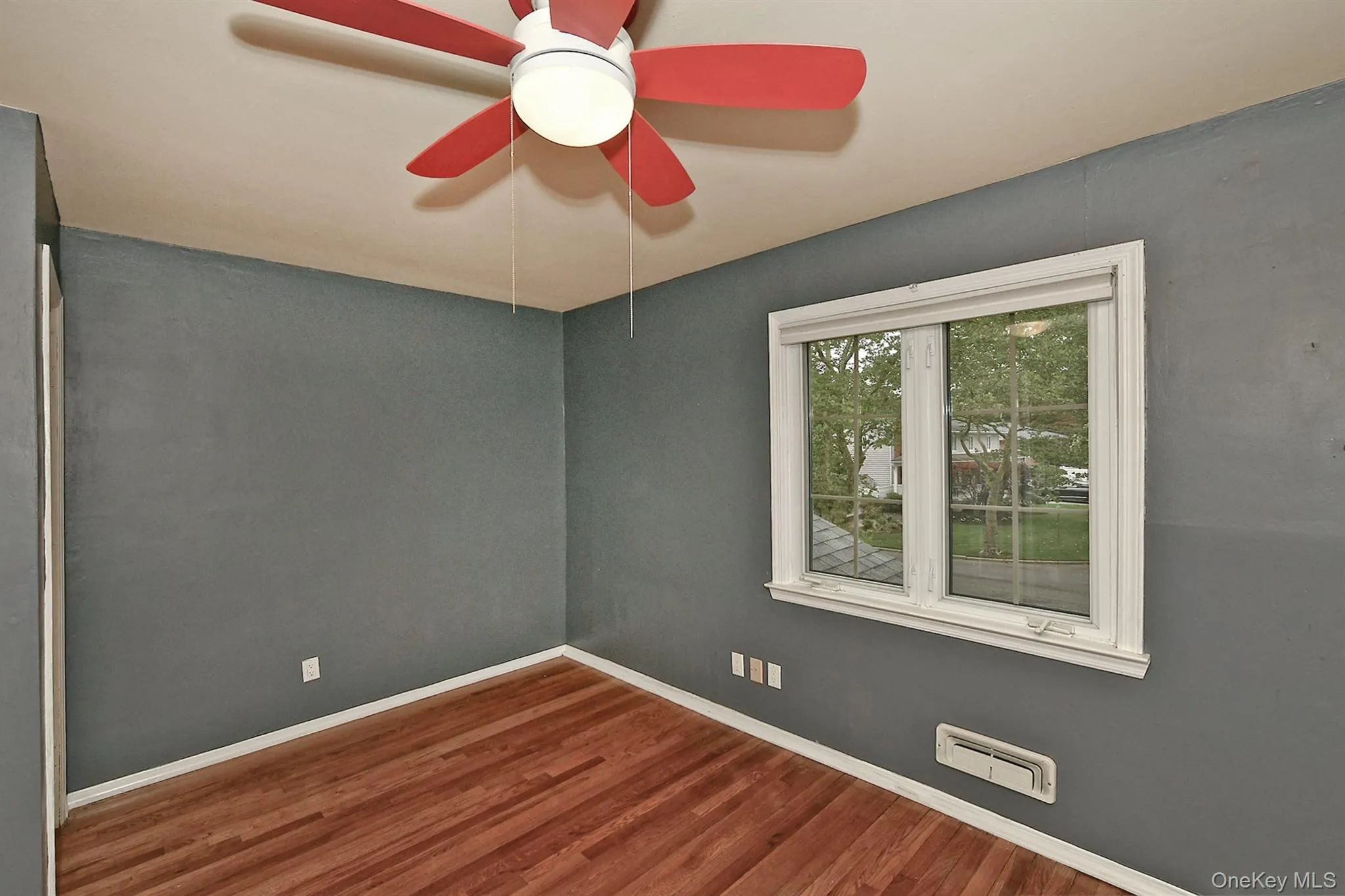 10 Linford Lane, Huntington, NY, 3 Bedrooms Bedrooms, 7 Rooms Rooms,2 BathroomsBathrooms,Residential,For Rent,Linford,0,1028782 10 Linford Lane, Huntington, NY, 3 Bedrooms Bedrooms, 7 Rooms Rooms,2 BathroomsBathrooms,Residential,For Rent,Linford,0,1028782