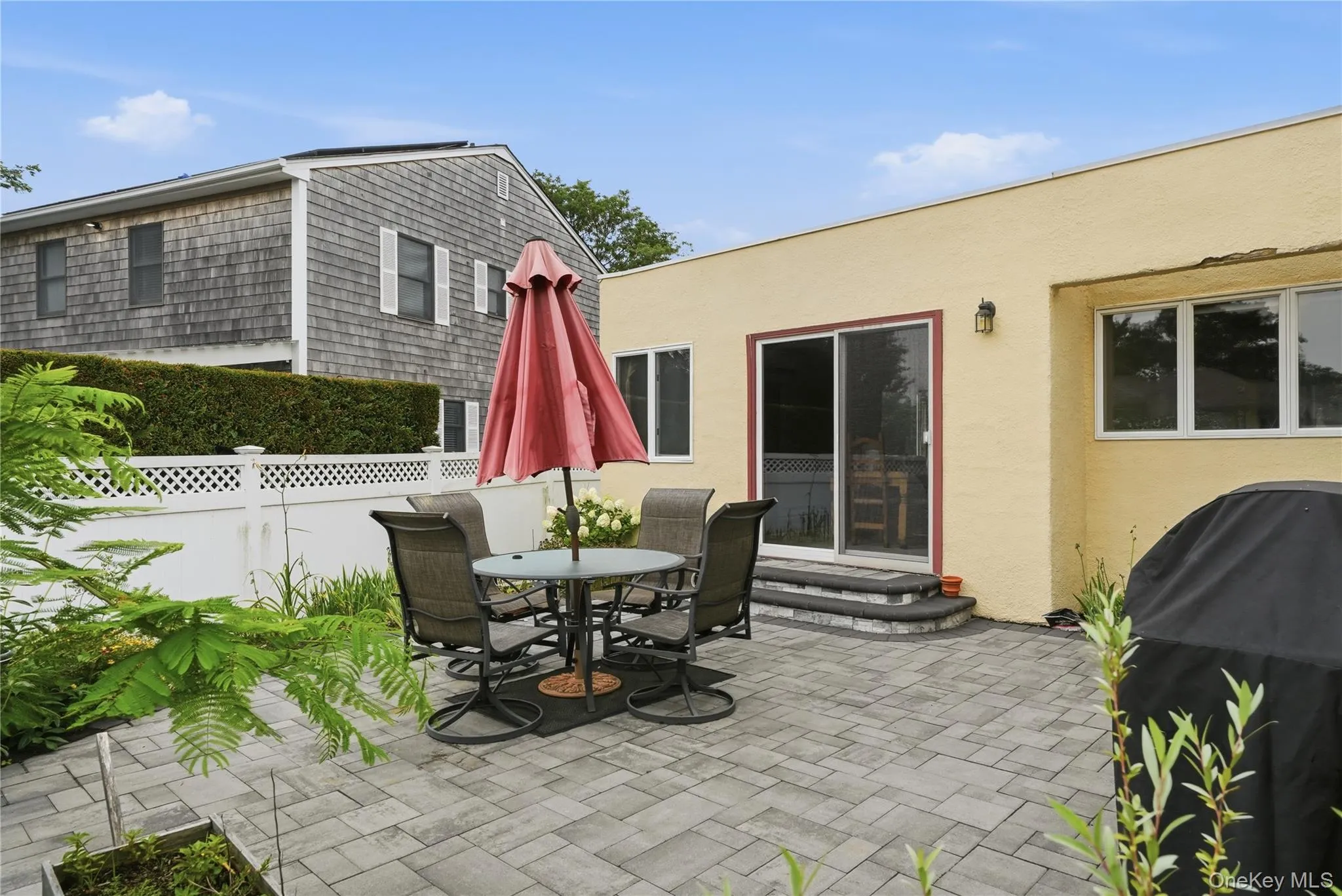 88 Central Avenue, Babylon, NY, 3 Bedrooms Bedrooms, 7 Rooms Rooms,1 BathroomBathrooms,Residential,For Rent,Central,0,1028783 88 Central Avenue, Babylon, NY, 3 Bedrooms Bedrooms, 7 Rooms Rooms,1 BathroomBathrooms,Residential,For Rent,Central,0,1028783