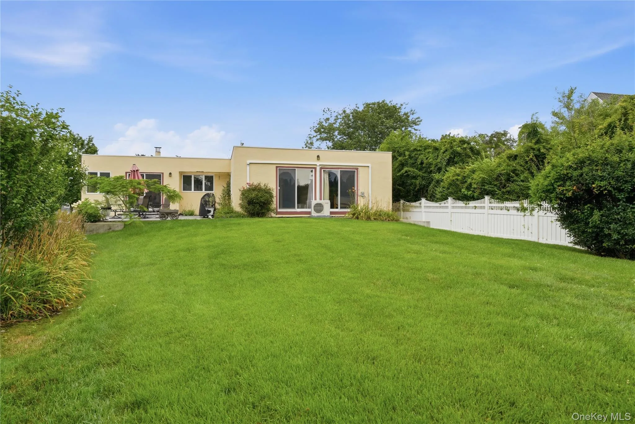88 Central Avenue, Babylon, NY, 3 Bedrooms Bedrooms, 7 Rooms Rooms,1 BathroomBathrooms,Residential,For Rent,Central,0,1028783 88 Central Avenue, Babylon, NY, 3 Bedrooms Bedrooms, 7 Rooms Rooms,1 BathroomBathrooms,Residential,For Rent,Central,0,1028783