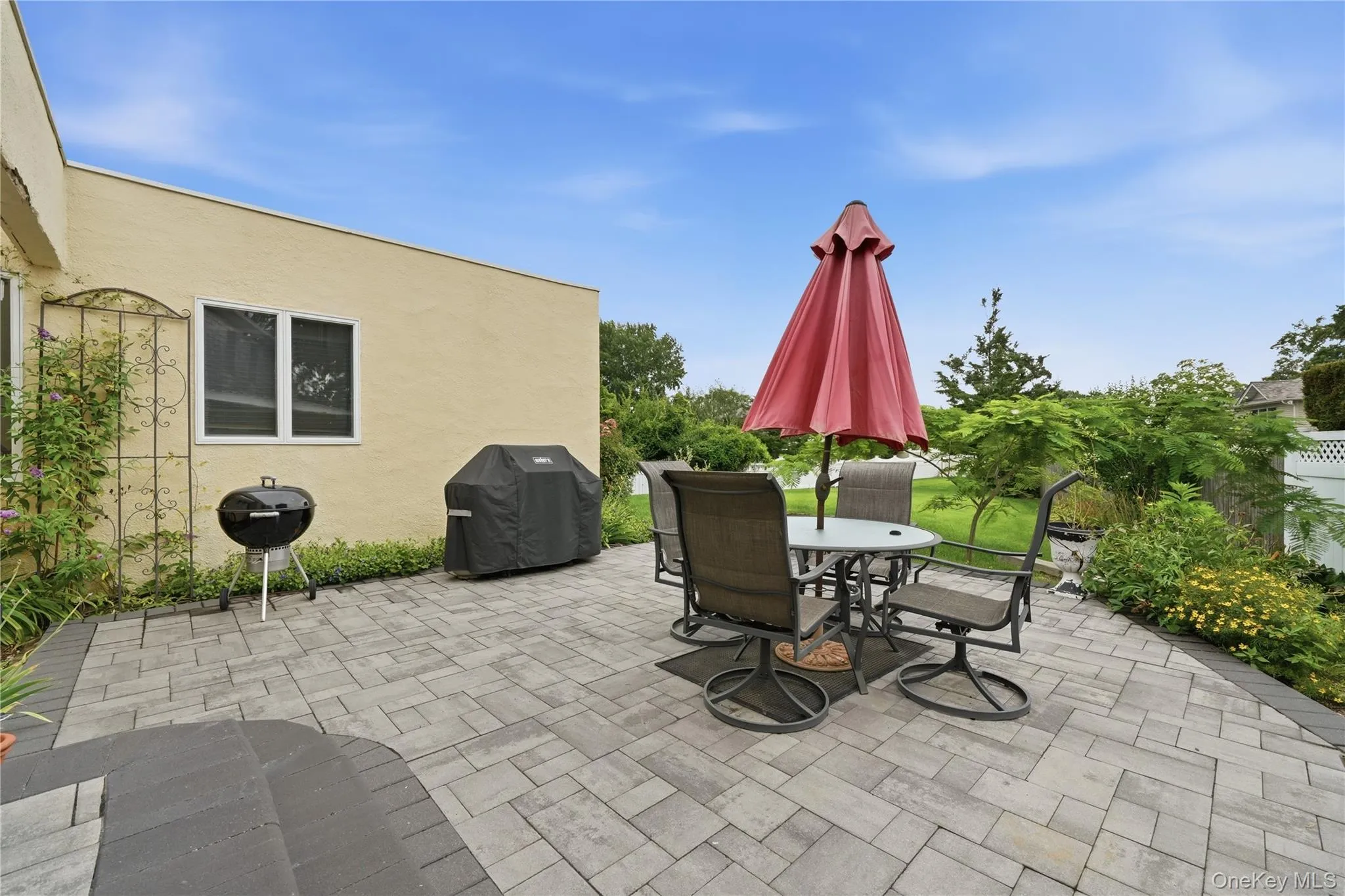88 Central Avenue, Babylon, NY, 3 Bedrooms Bedrooms, 7 Rooms Rooms,1 BathroomBathrooms,Residential,For Rent,Central,0,1028783 88 Central Avenue, Babylon, NY, 3 Bedrooms Bedrooms, 7 Rooms Rooms,1 BathroomBathrooms,Residential,For Rent,Central,0,1028783