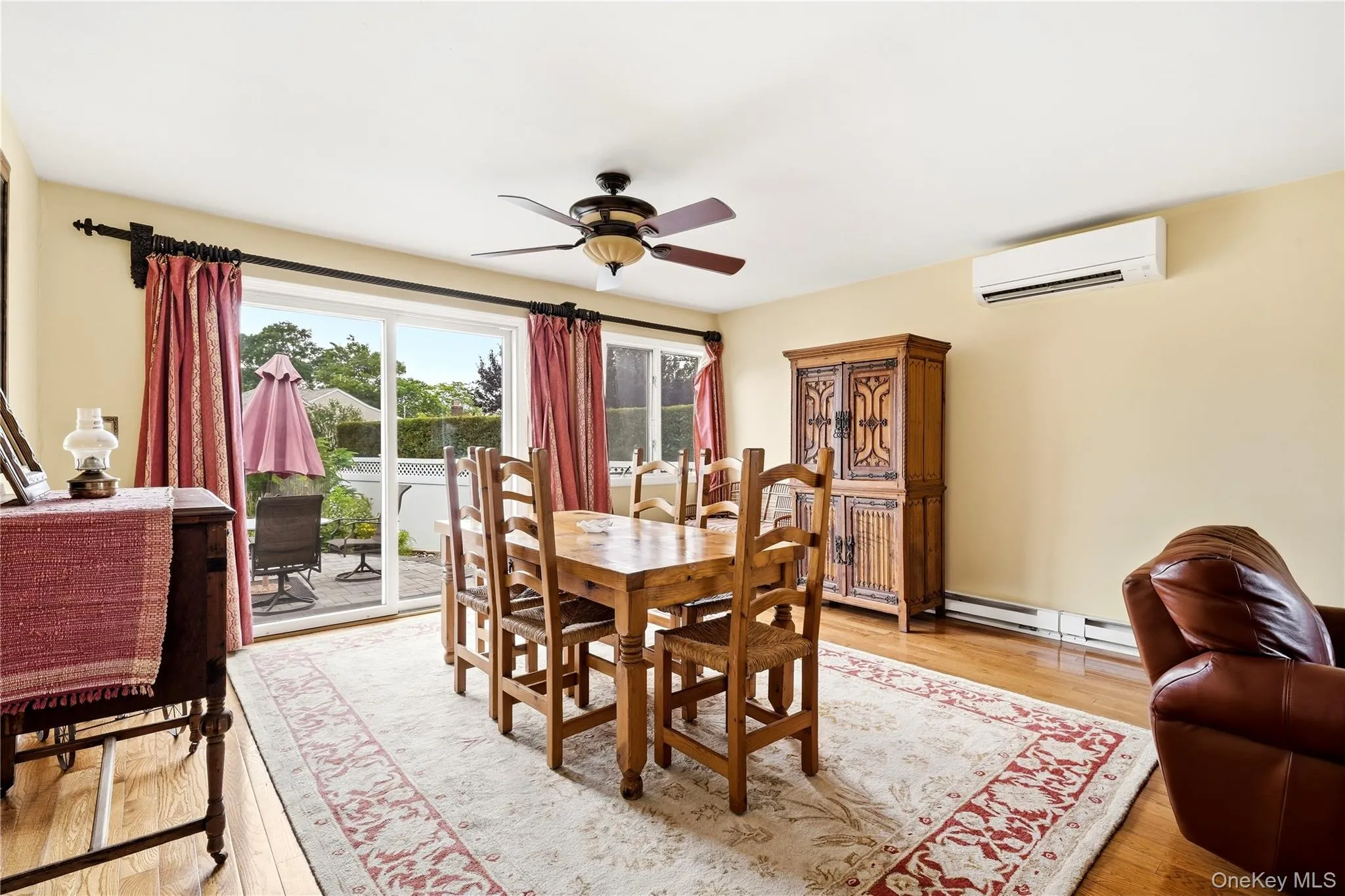 88 Central Avenue, Babylon, NY, 3 Bedrooms Bedrooms, 7 Rooms Rooms,1 BathroomBathrooms,Residential,For Rent,Central,0,1028783 88 Central Avenue, Babylon, NY, 3 Bedrooms Bedrooms, 7 Rooms Rooms,1 BathroomBathrooms,Residential,For Rent,Central,0,1028783