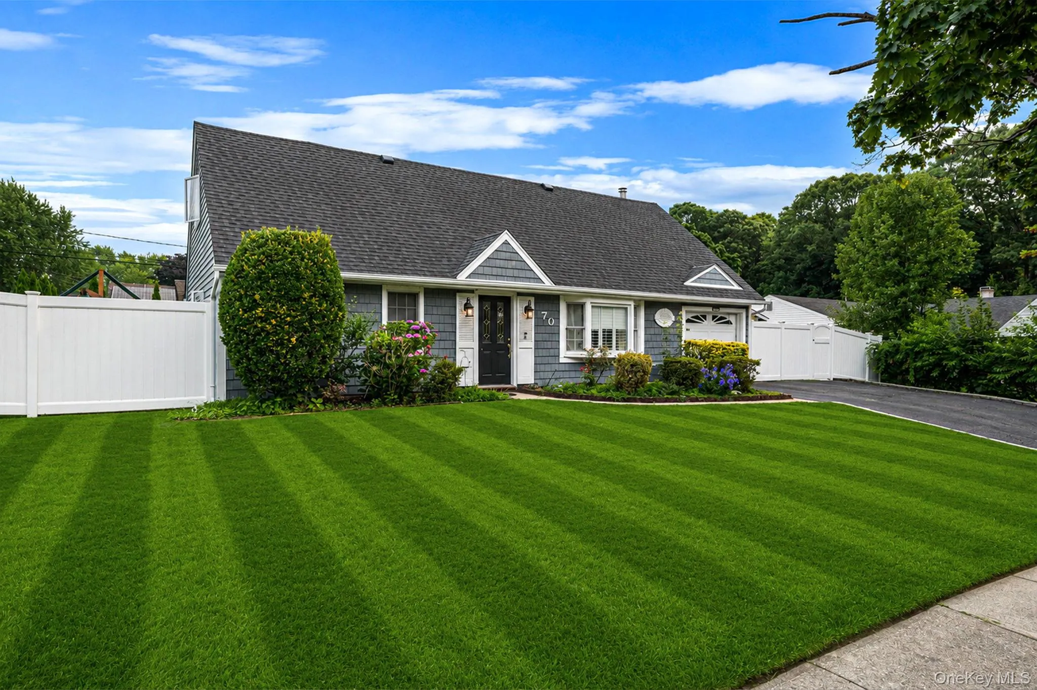 70 Clymer Street, Brookhaven, NY, 4 Bedrooms Bedrooms, 7 Rooms Rooms,2 BathroomsBathrooms,Residential,For Rent,Clymer,0,1028786 70 Clymer Street, Brookhaven, NY, 4 Bedrooms Bedrooms, 7 Rooms Rooms,2 BathroomsBathrooms,Residential,For Rent,Clymer,0,1028786