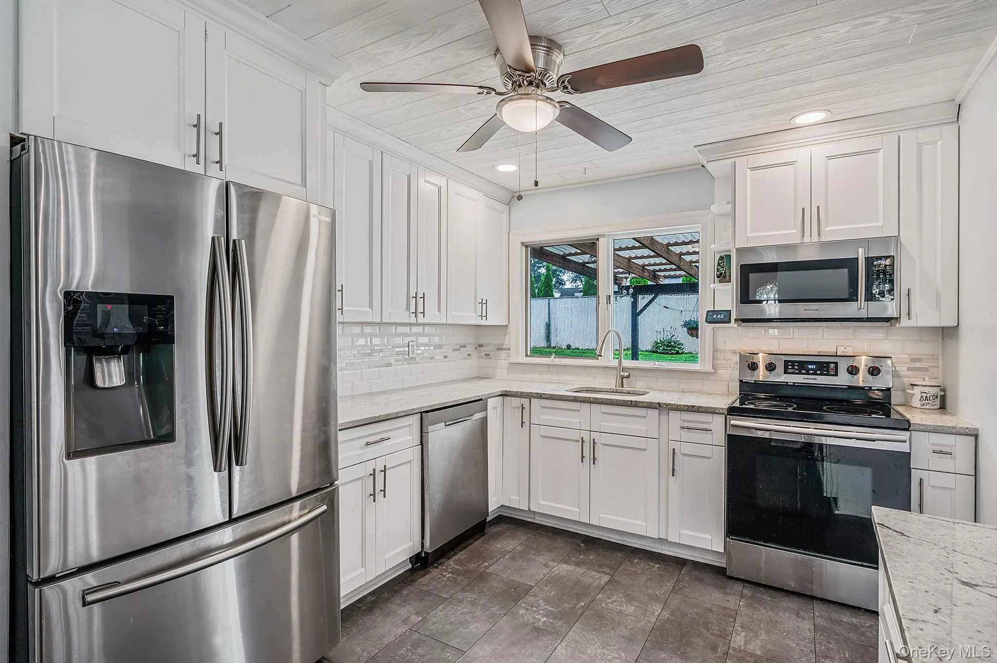 70 Clymer Street, Brookhaven, NY, 4 Bedrooms Bedrooms, 7 Rooms Rooms,2 BathroomsBathrooms,Residential,For Rent,Clymer,0,1028786 70 Clymer Street, Brookhaven, NY, 4 Bedrooms Bedrooms, 7 Rooms Rooms,2 BathroomsBathrooms,Residential,For Rent,Clymer,0,1028786