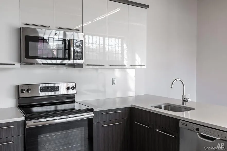 Modern Kitchen Modern Kitchen