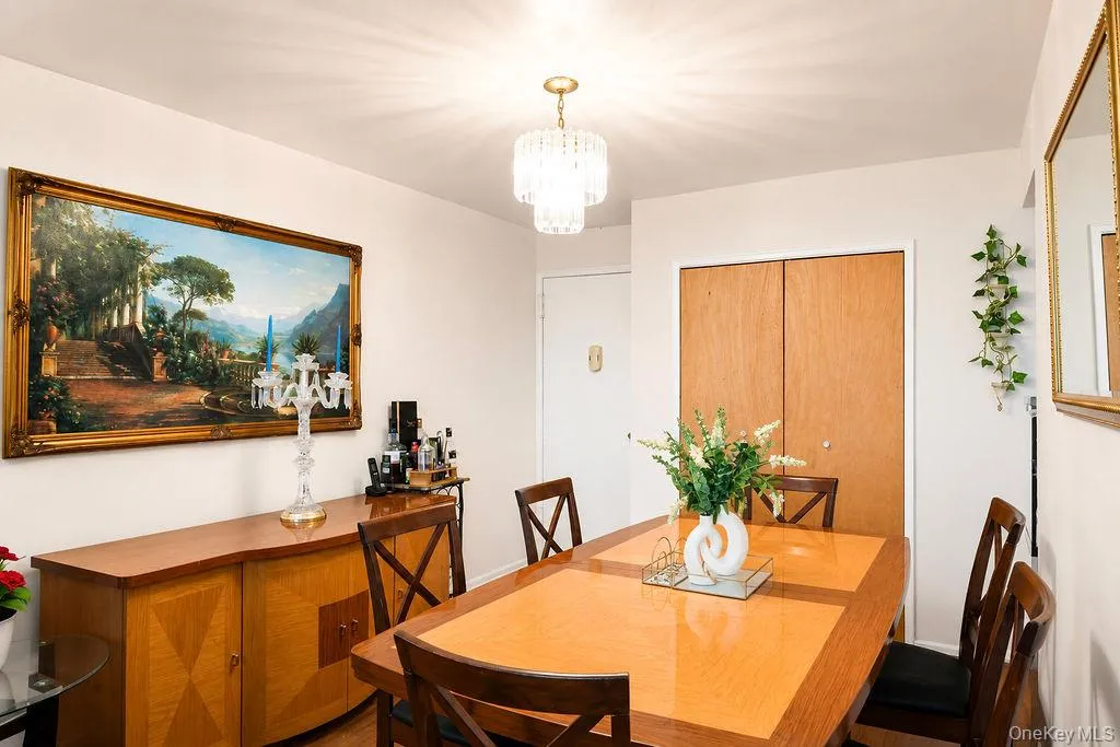 270 North Broadway, Yonkers, NY, 2 Bedrooms Bedrooms, 6 Rooms Rooms,1 BathroomBathrooms,Residential,For Rent,North Broadway,0,1028795 270 North Broadway, Yonkers, NY, 2 Bedrooms Bedrooms, 6 Rooms Rooms,1 BathroomBathrooms,Residential,For Rent,North Broadway,0,1028795