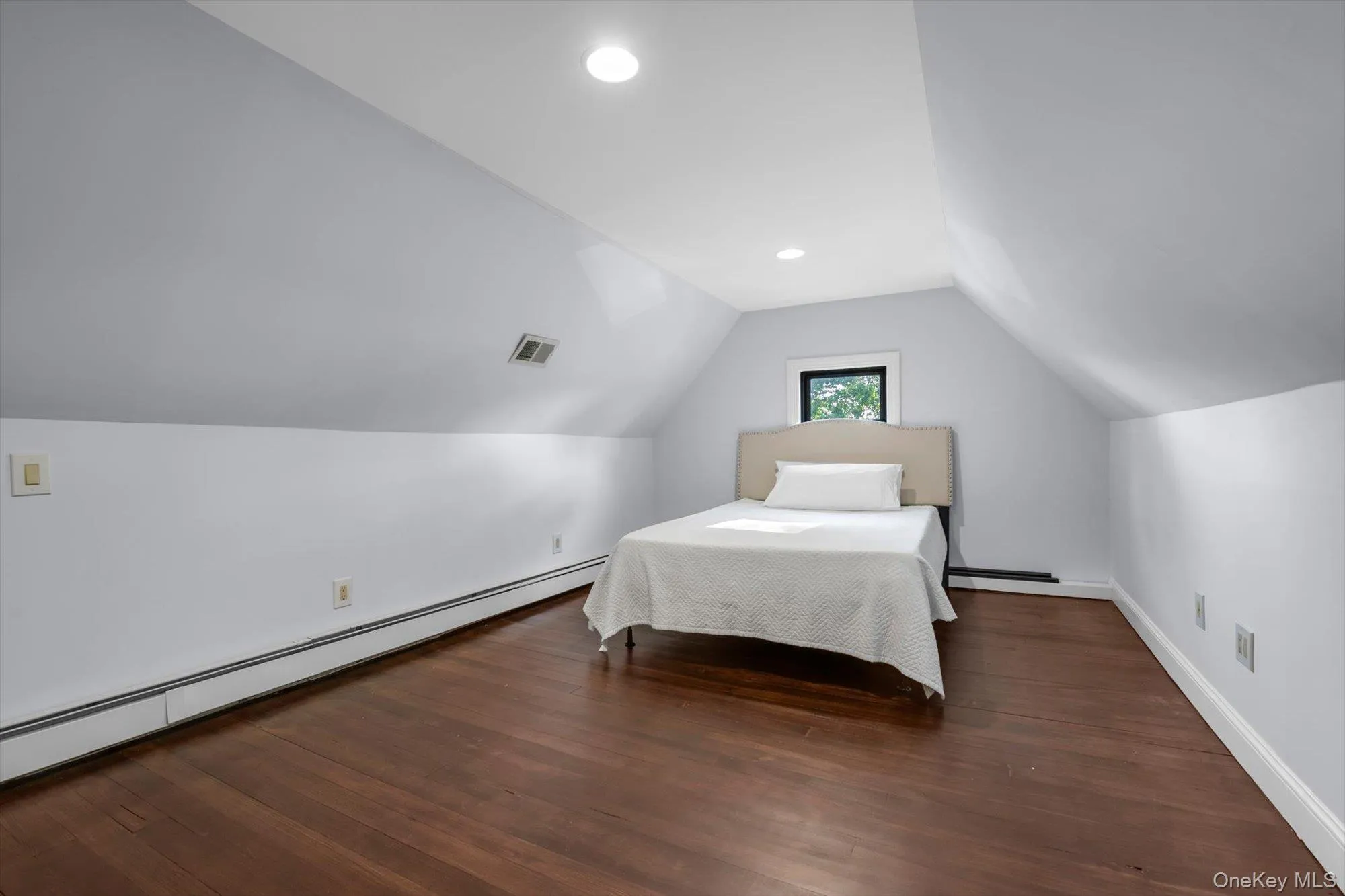 15 Parkwold Drive, Hempstead, NY, 4 Bedrooms Bedrooms, 11 Rooms Rooms,3 BathroomsBathrooms,Residential,For Rent,Parkwold,0,1028797 15 Parkwold Drive, Hempstead, NY, 4 Bedrooms Bedrooms, 11 Rooms Rooms,3 BathroomsBathrooms,Residential,For Rent,Parkwold,0,1028797